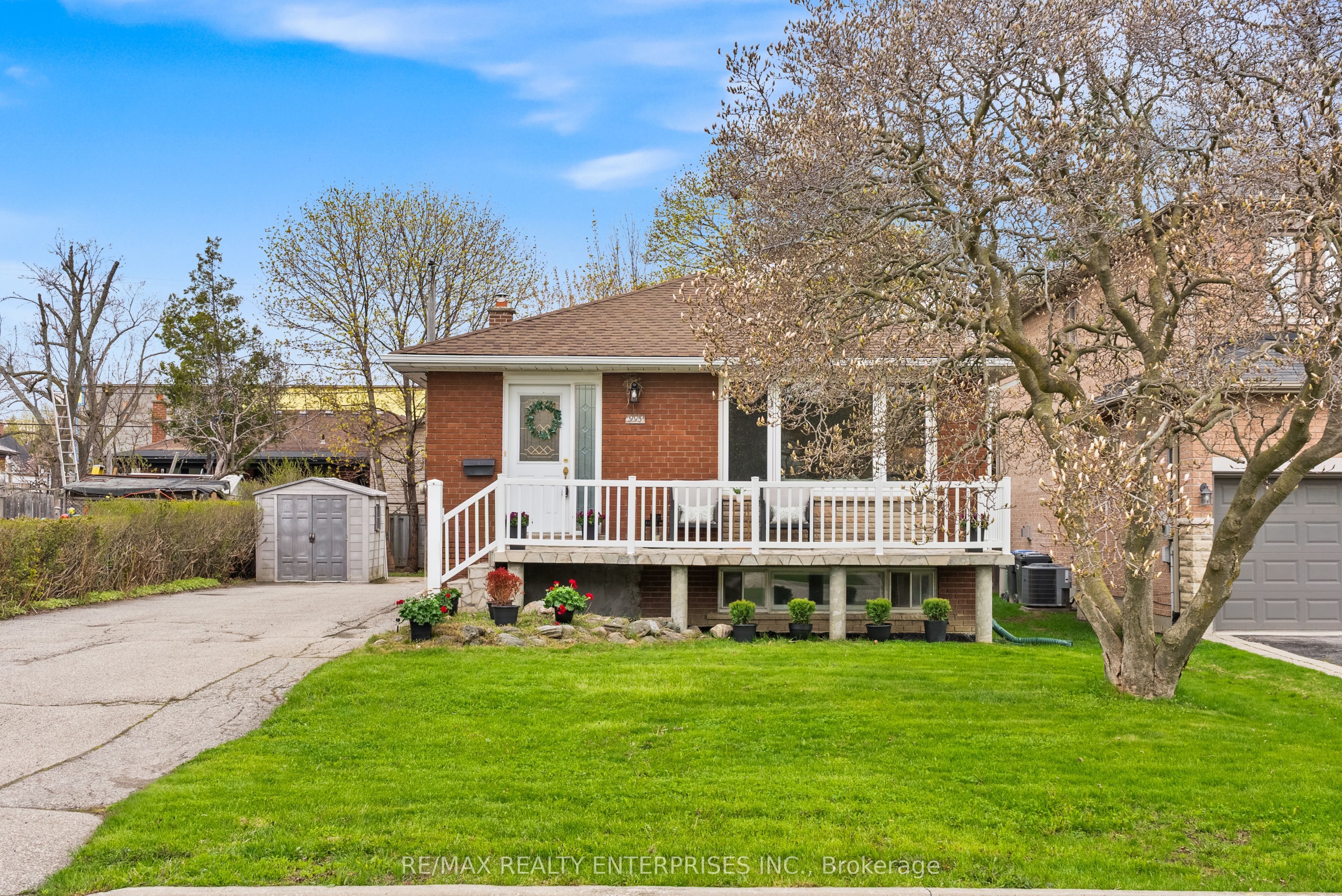 995 Garrard Avenue Property Photo 1