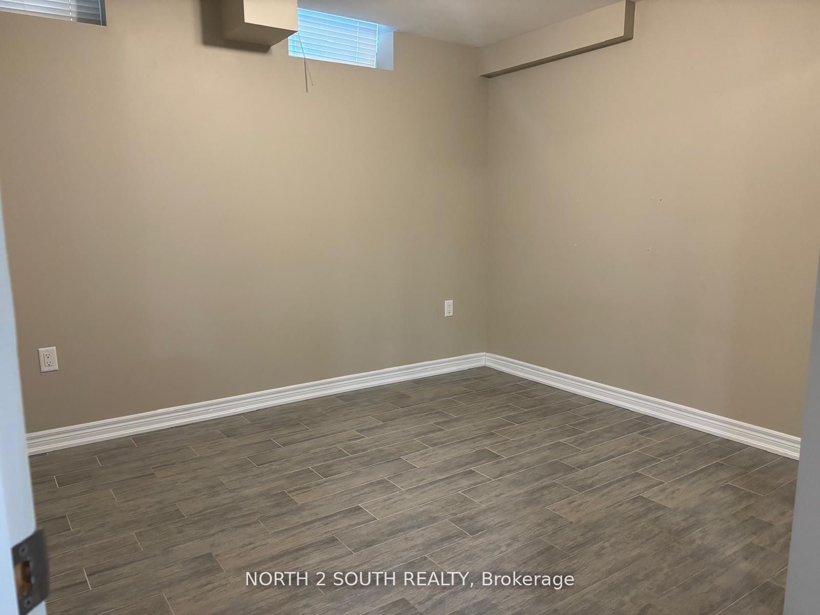 23 Vanwood Crescent Bsmt Property Photo 8