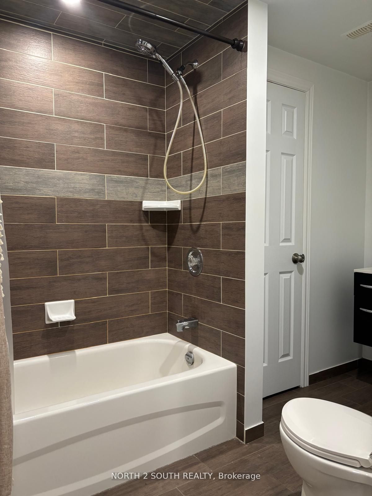 23 Vanwood Crescent Bsmt Property Photo 12