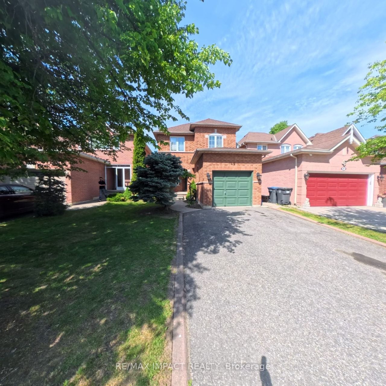 49 Hood Crescent Property Photo 3