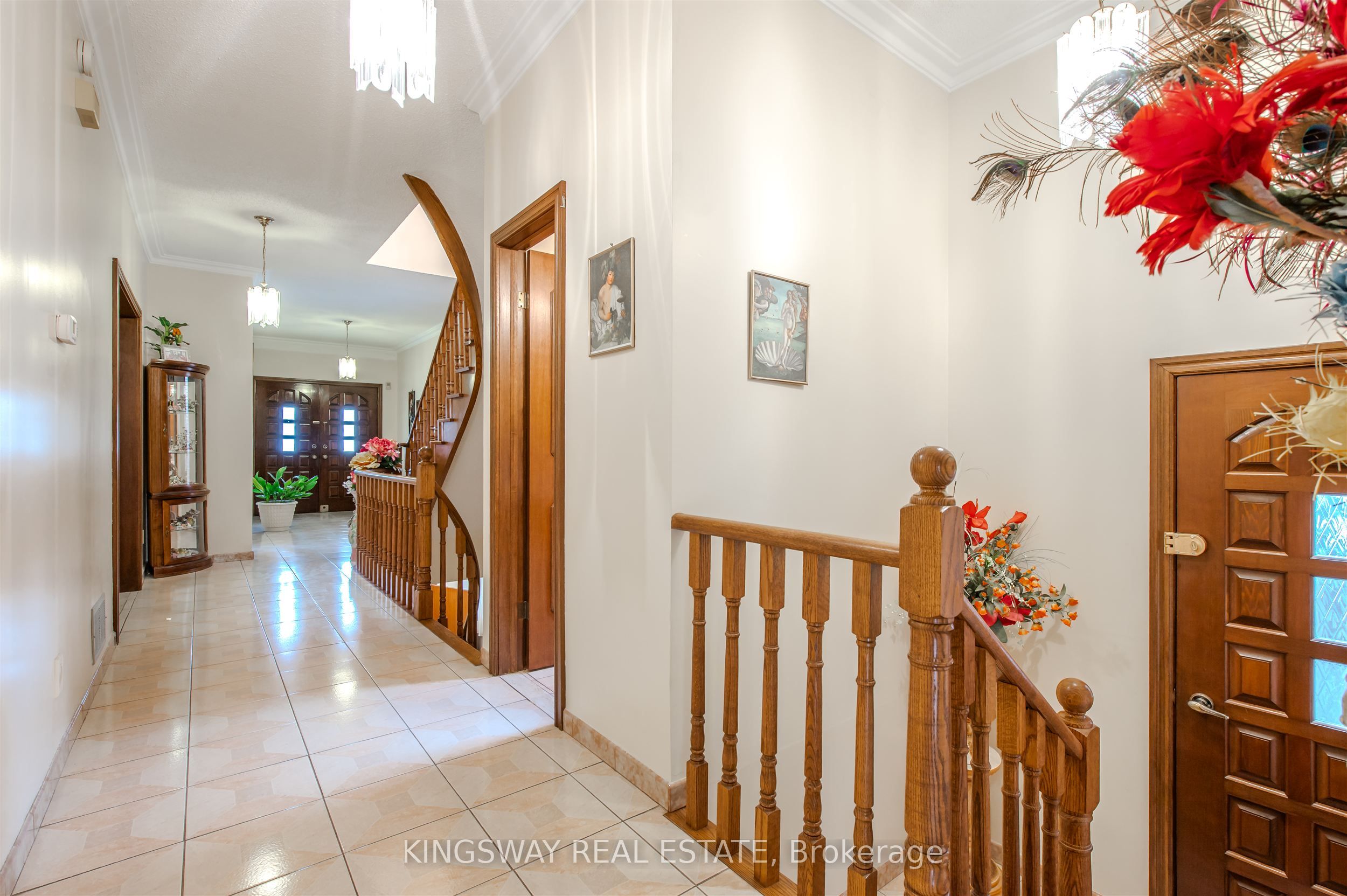 27 Mulholland Avenue Property Photo 10