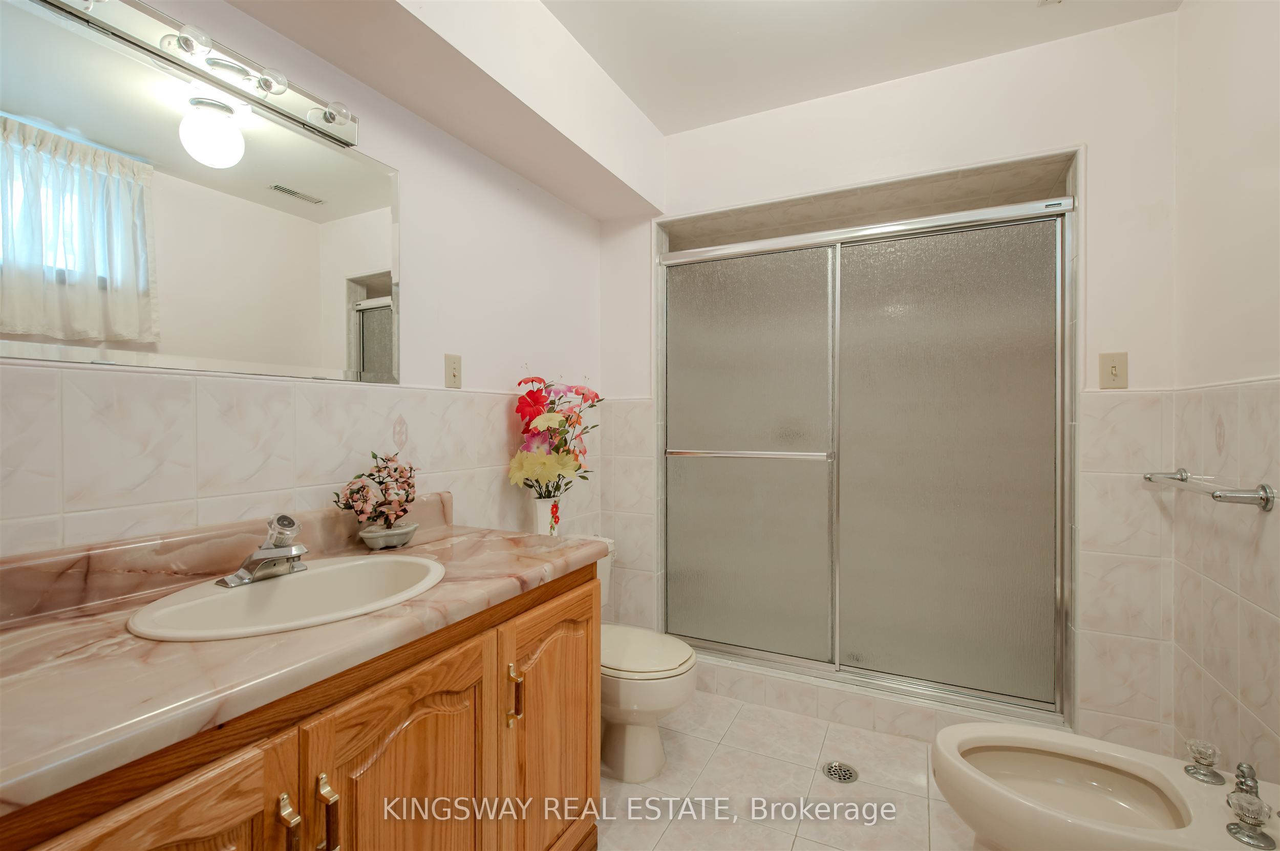 27 Mulholland Avenue Property Photo 25