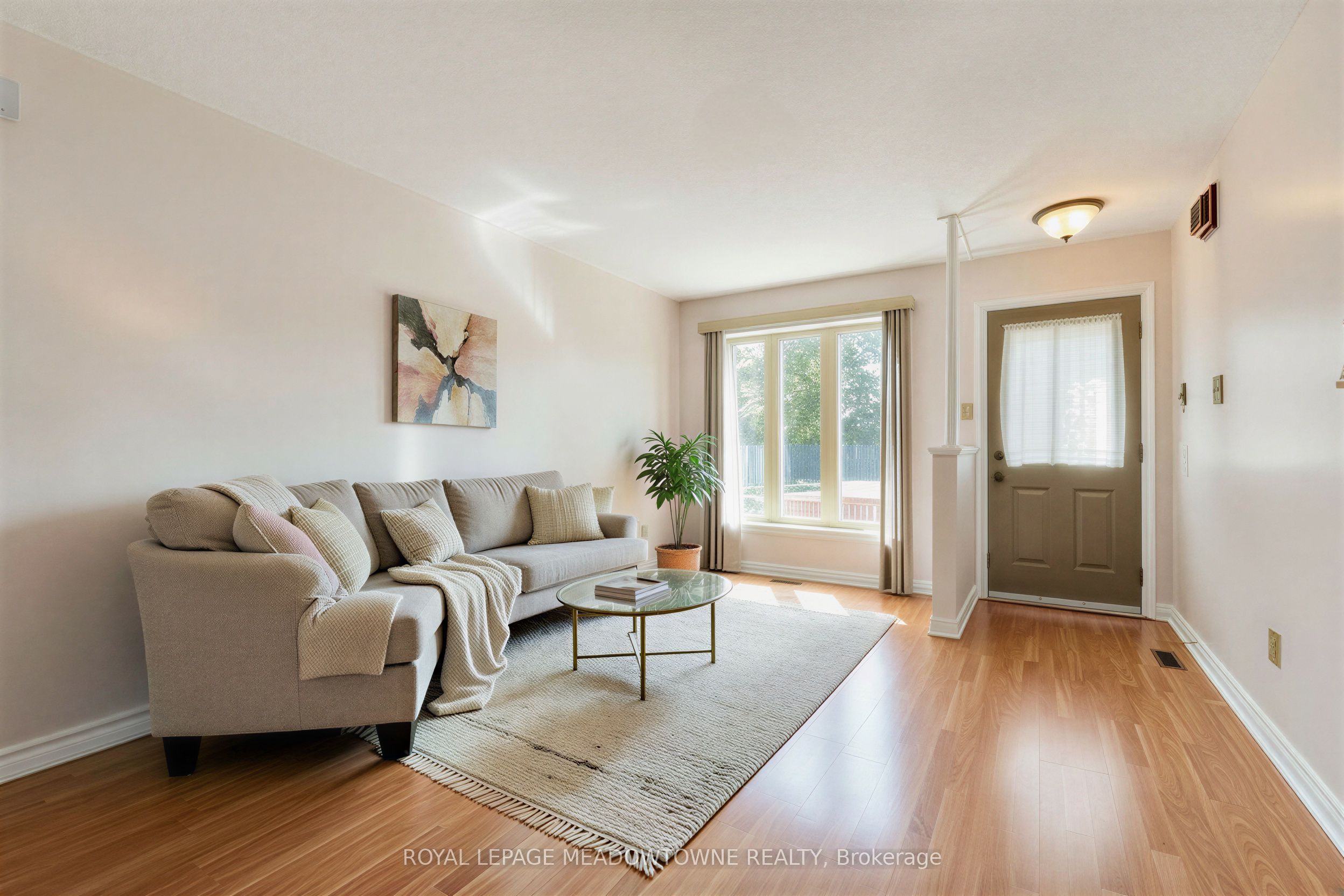 100 Martindale Crescent Property Photo 6