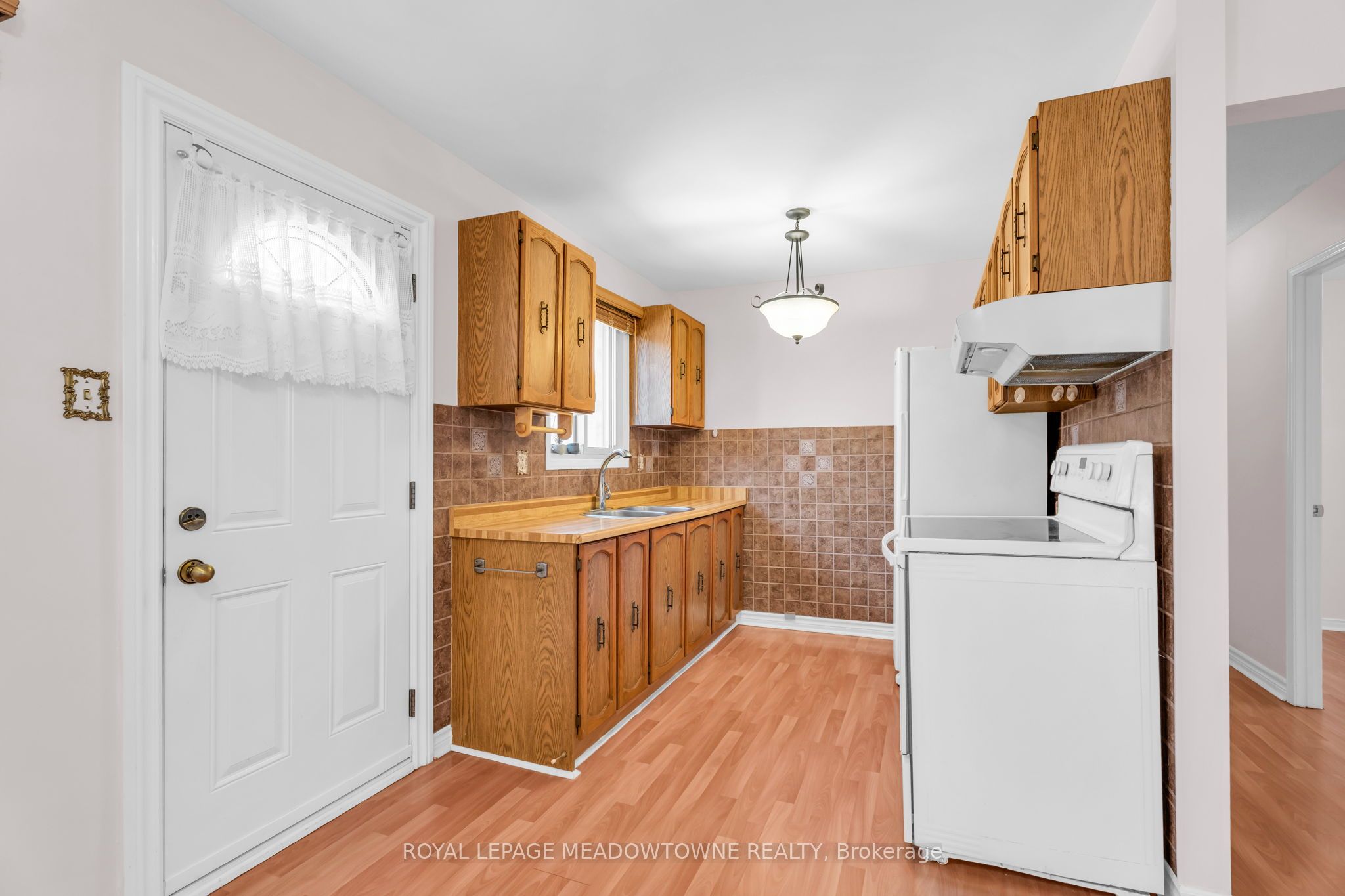 100 Martindale Crescent Property Photo 13