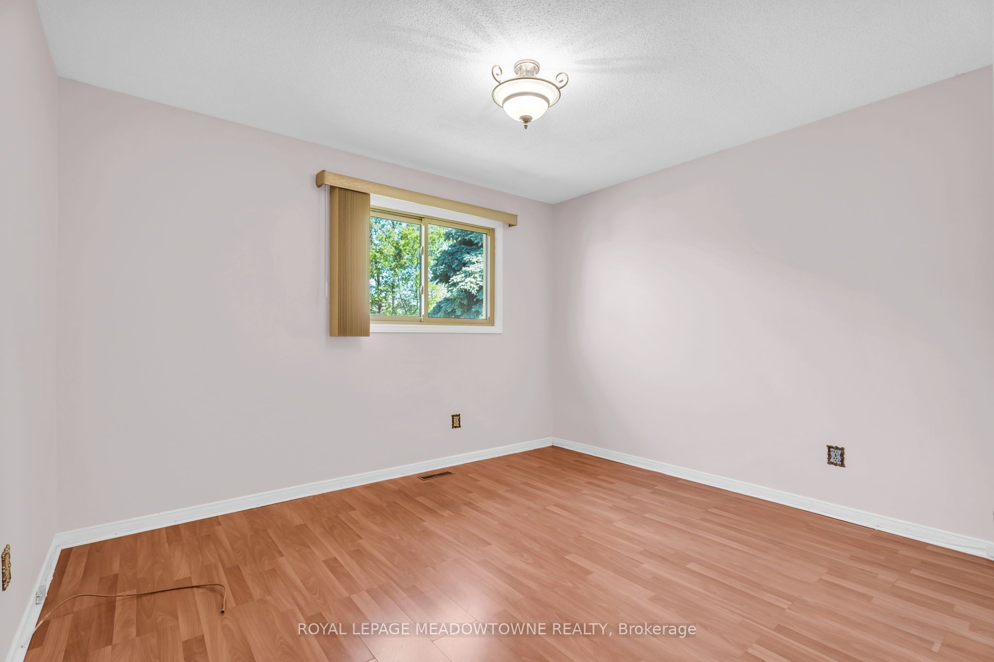 100 Martindale Crescent Property Photo 18