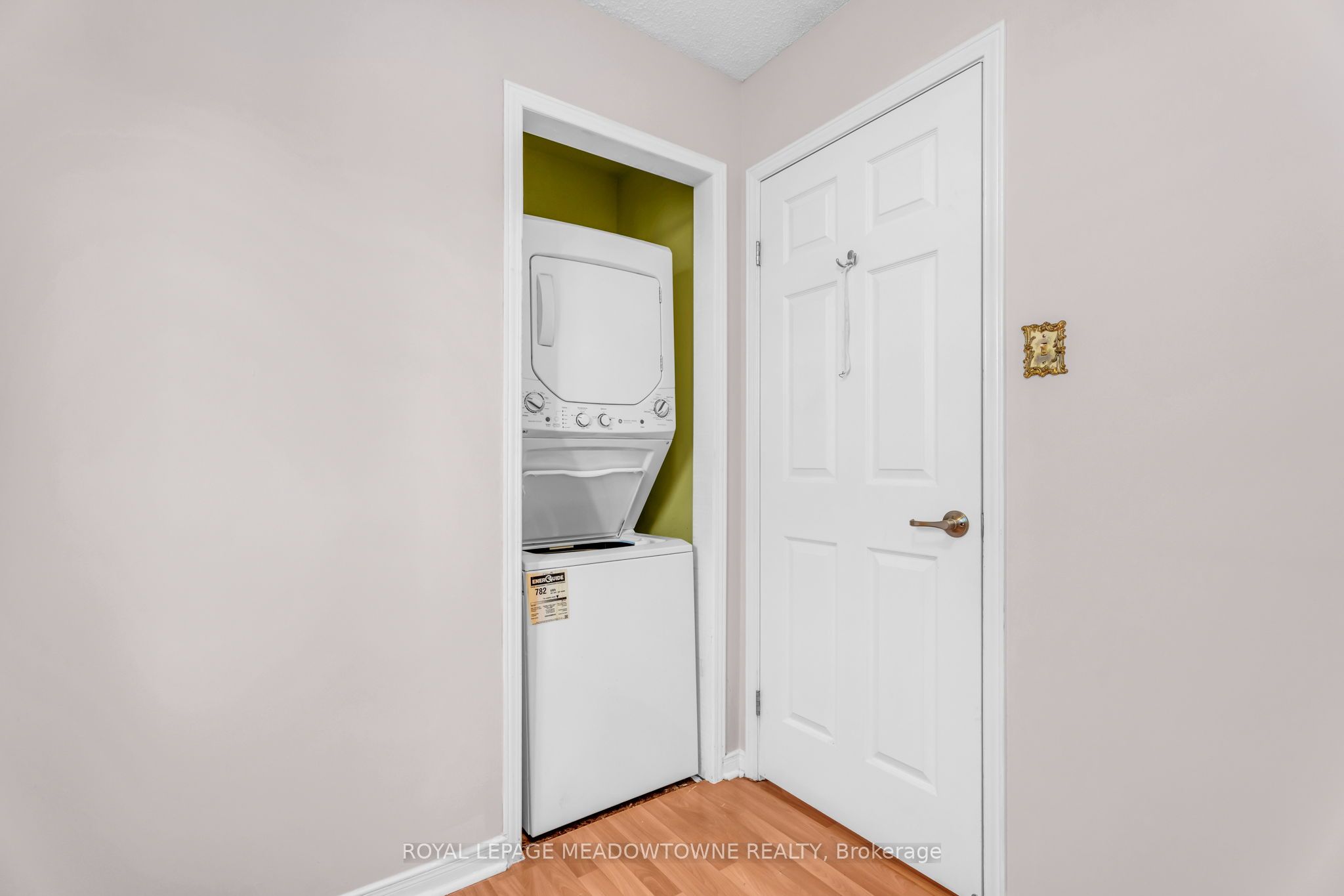 100 Martindale Crescent Property Photo 23