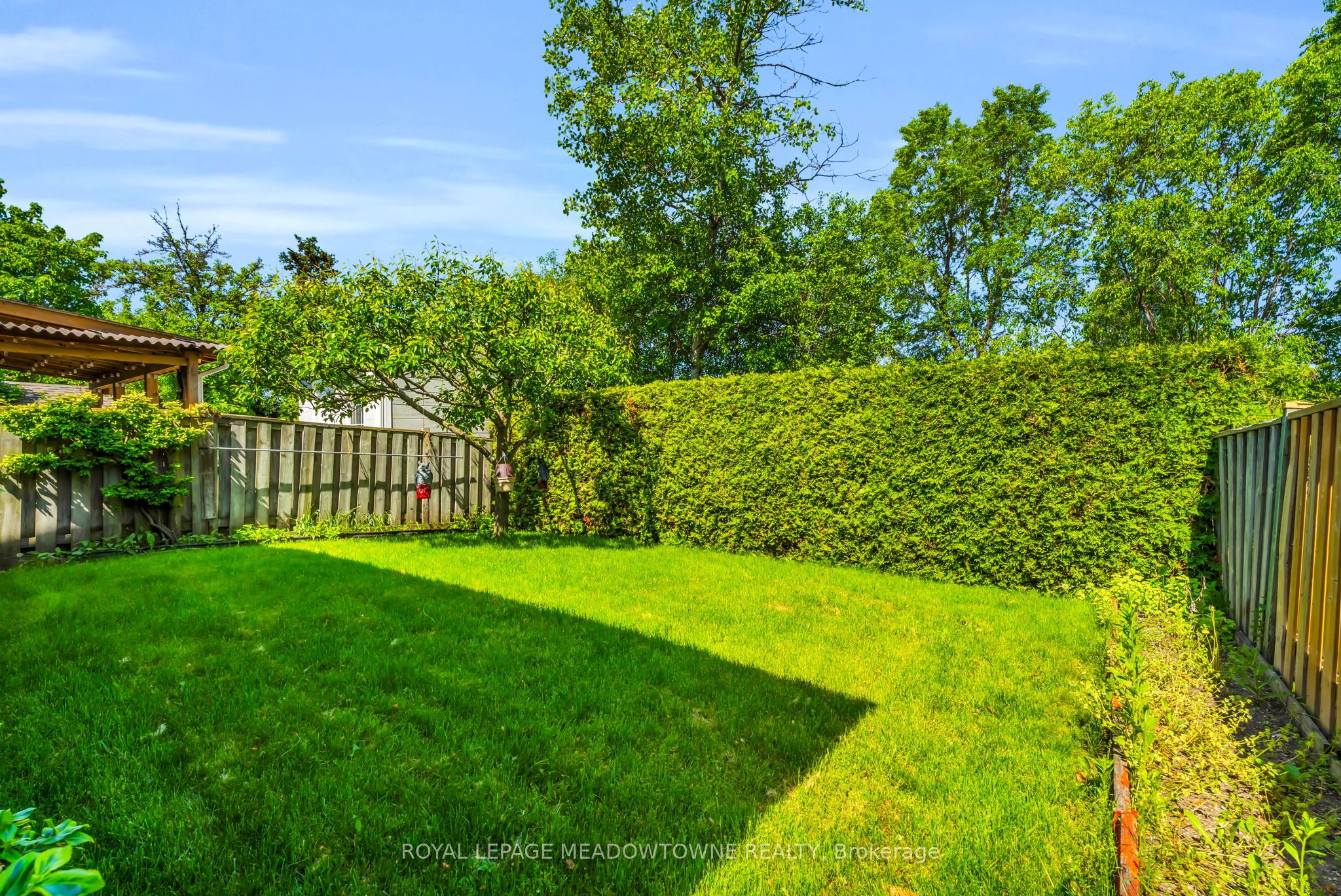 100 Martindale Crescent Property Photo 26