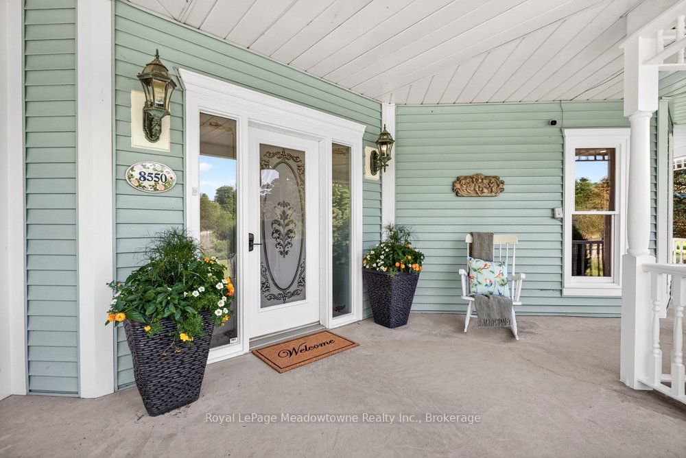 8550 Appleby Line Property Photo 3