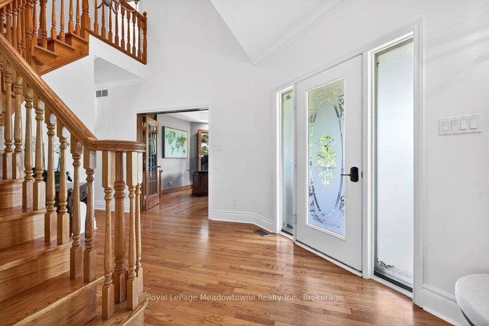 8550 Appleby Line Property Photo 4