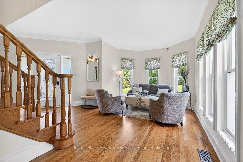 8550 Appleby Line Property Photo 6