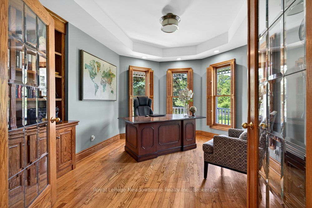 8550 Appleby Line Property Photo 17