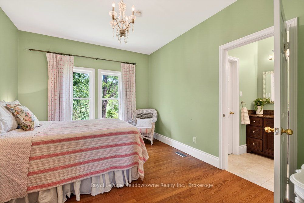 8550 Appleby Line Property Photo 29