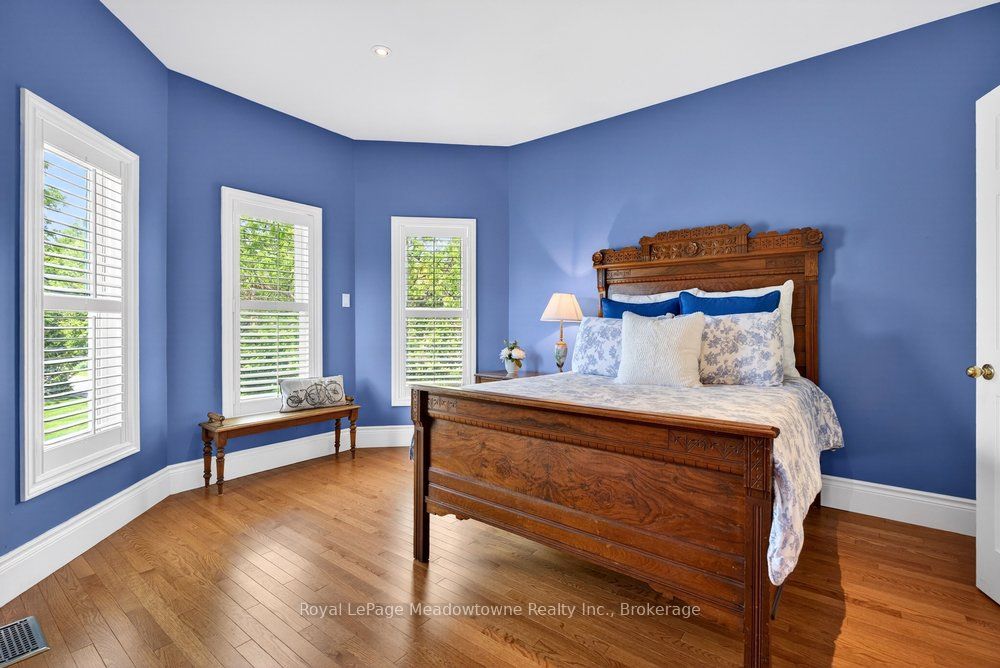 8550 Appleby Line Property Photo 31