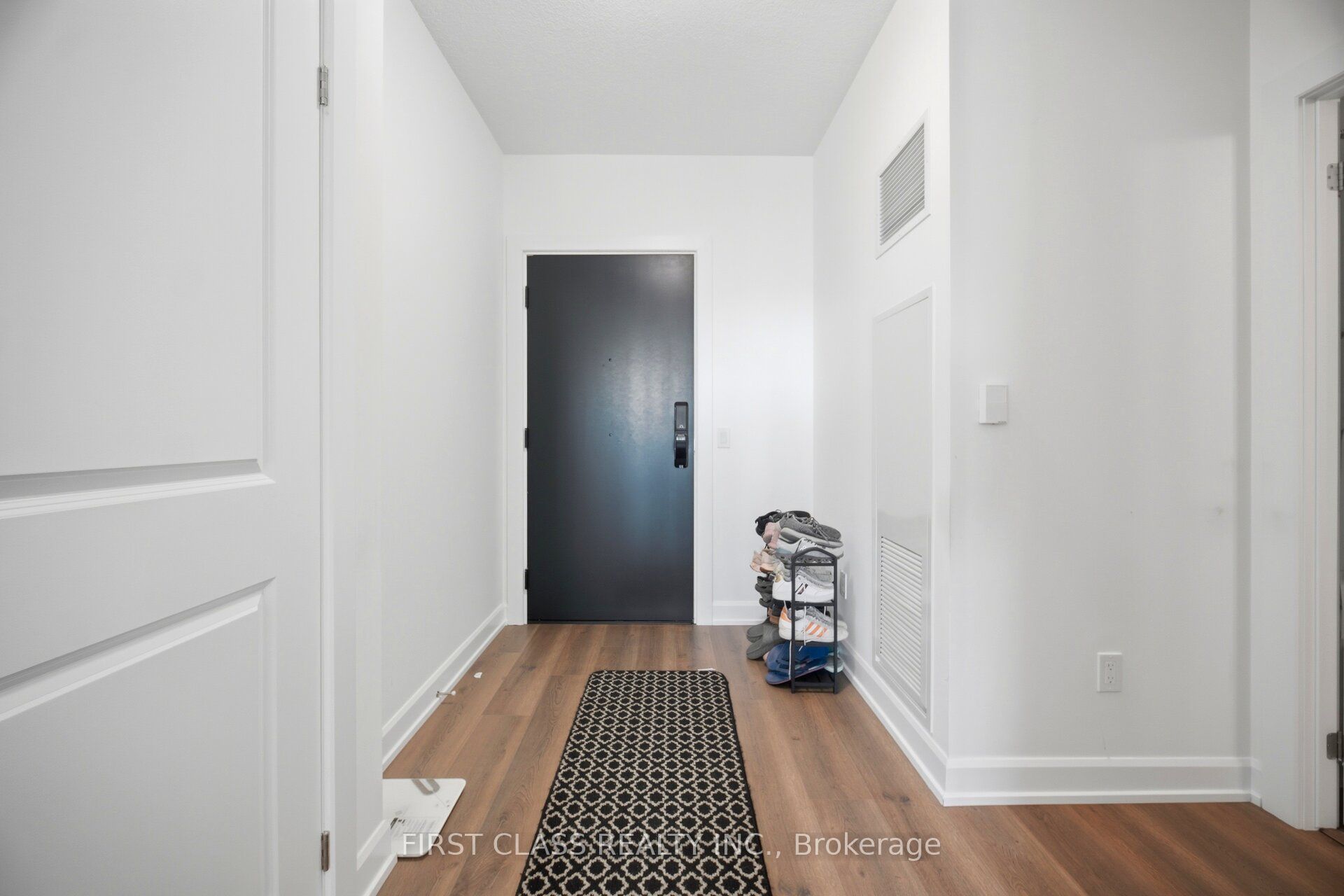 3220 William Coltson Avenue 1209 Property Photo 15