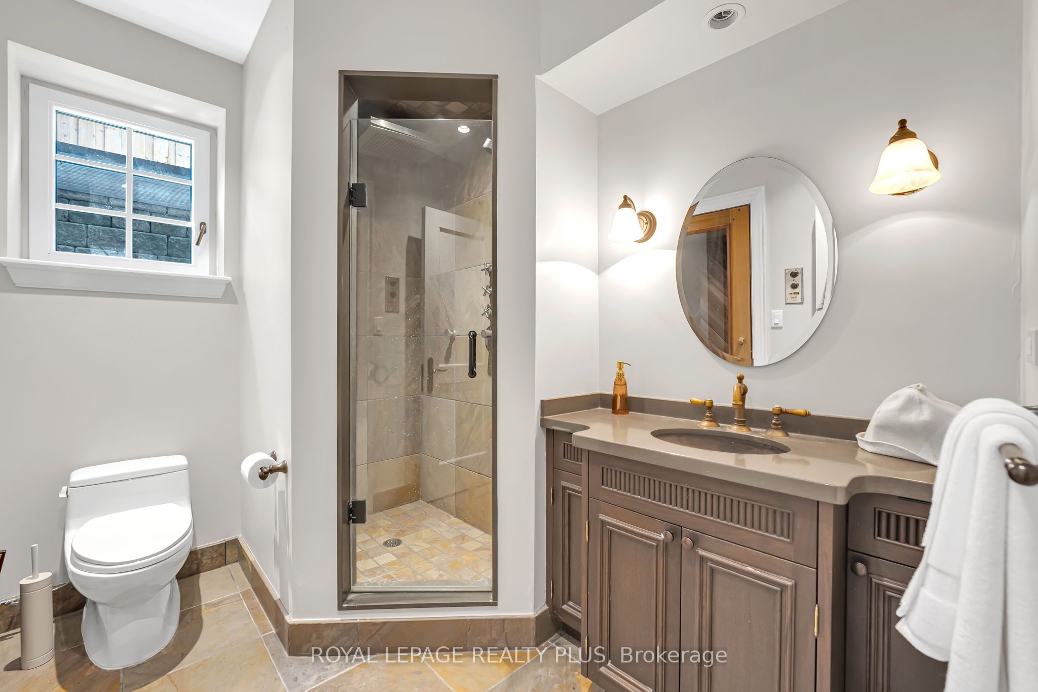 1476 Carmen Drive Property Photo 37