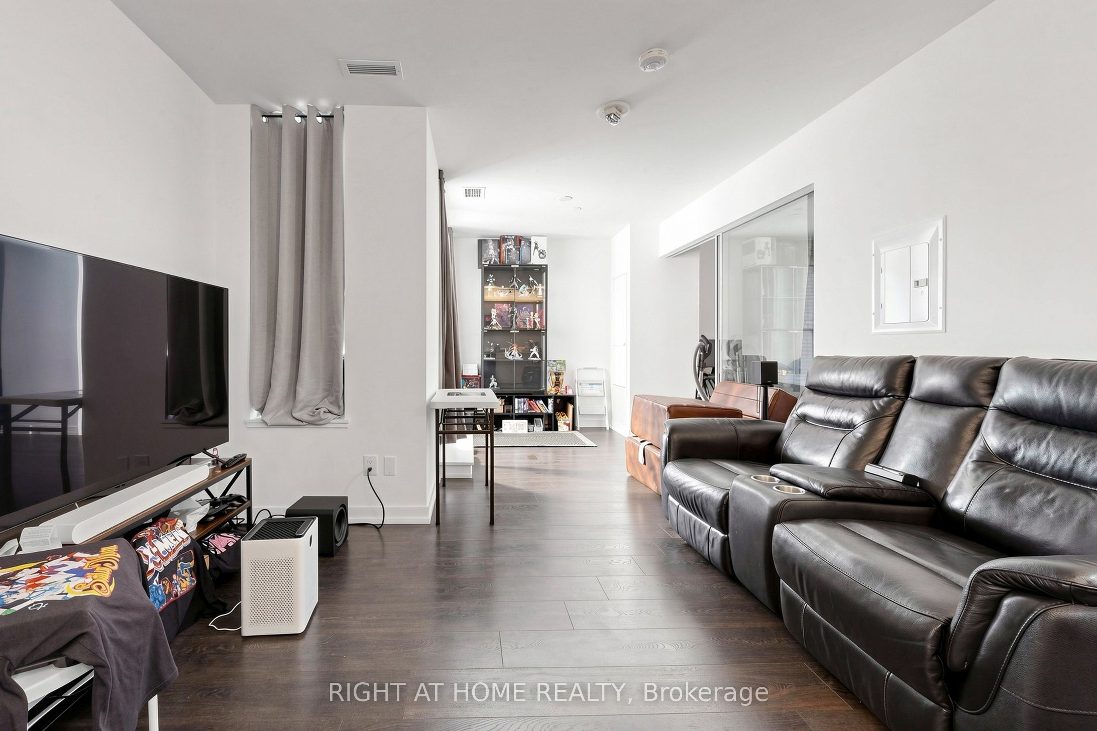 3100 Keele Street 301 Property Photo 10