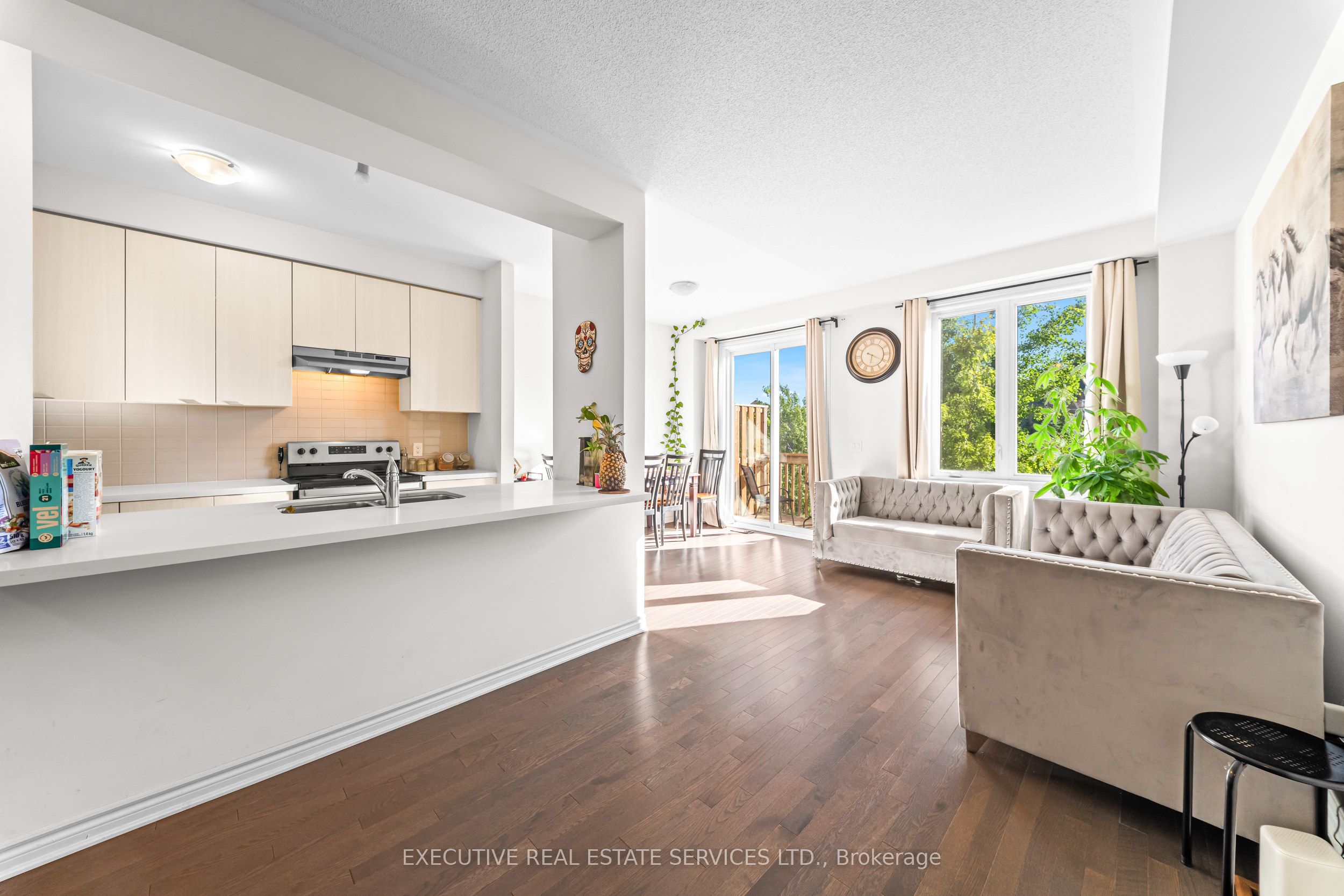50 Edinburgh Drive 75 Property Photo 16