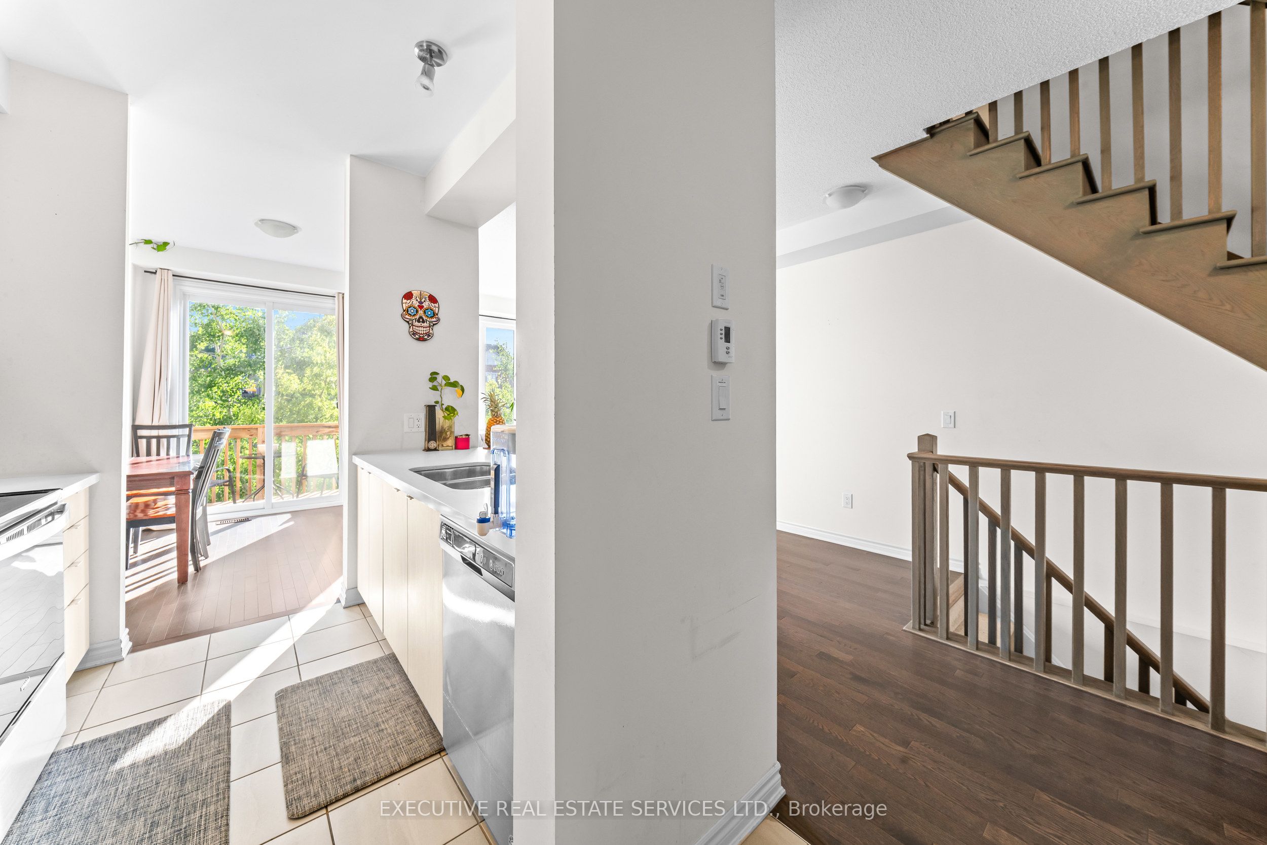 50 Edinburgh Drive 75 Property Photo 22