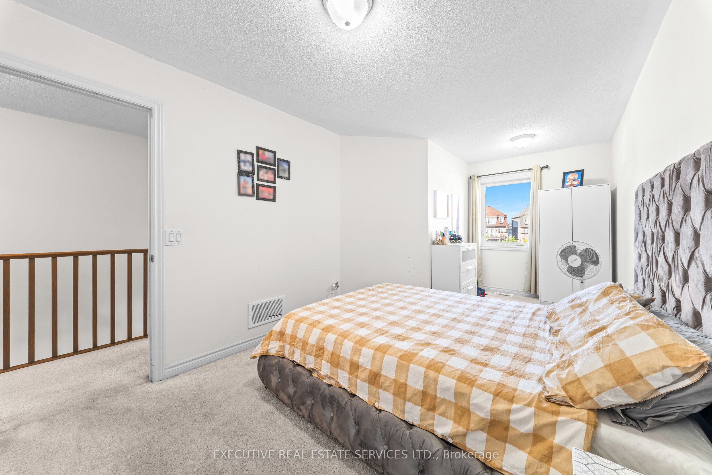 50 Edinburgh Drive 75 Property Photo 35
