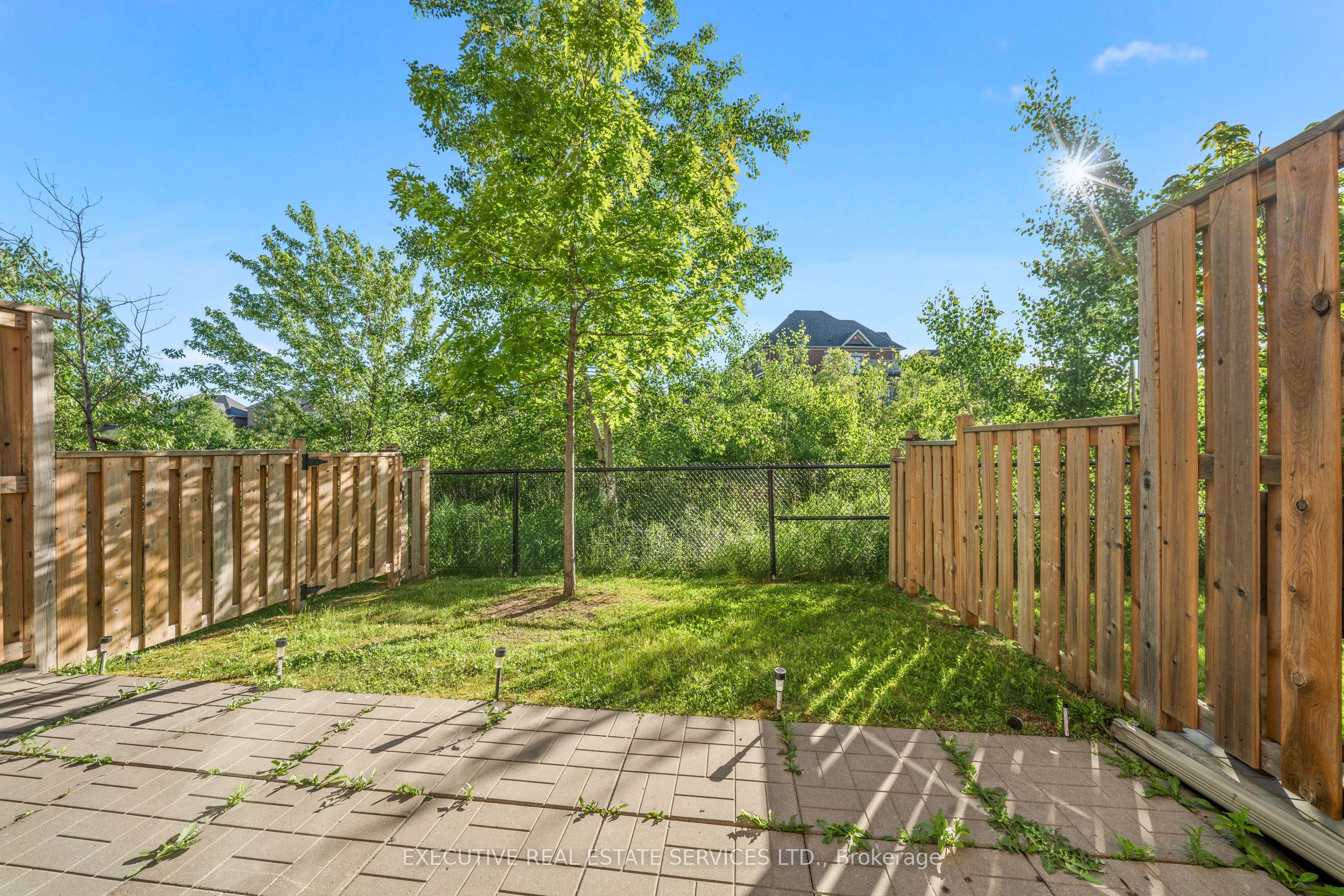 50 Edinburgh Drive 75 Property Photo 49