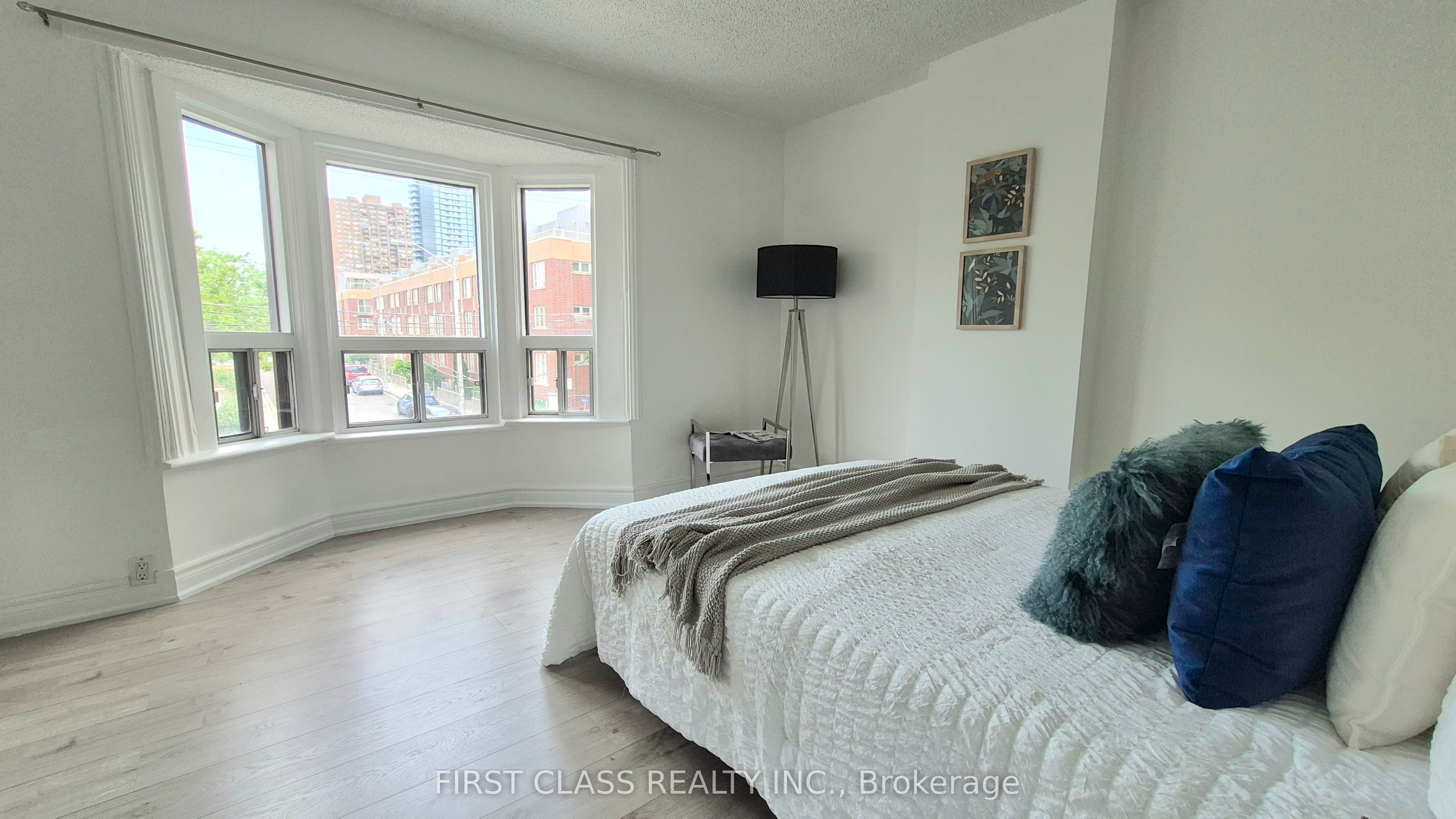356 Wallace Avenue Property Photo 26