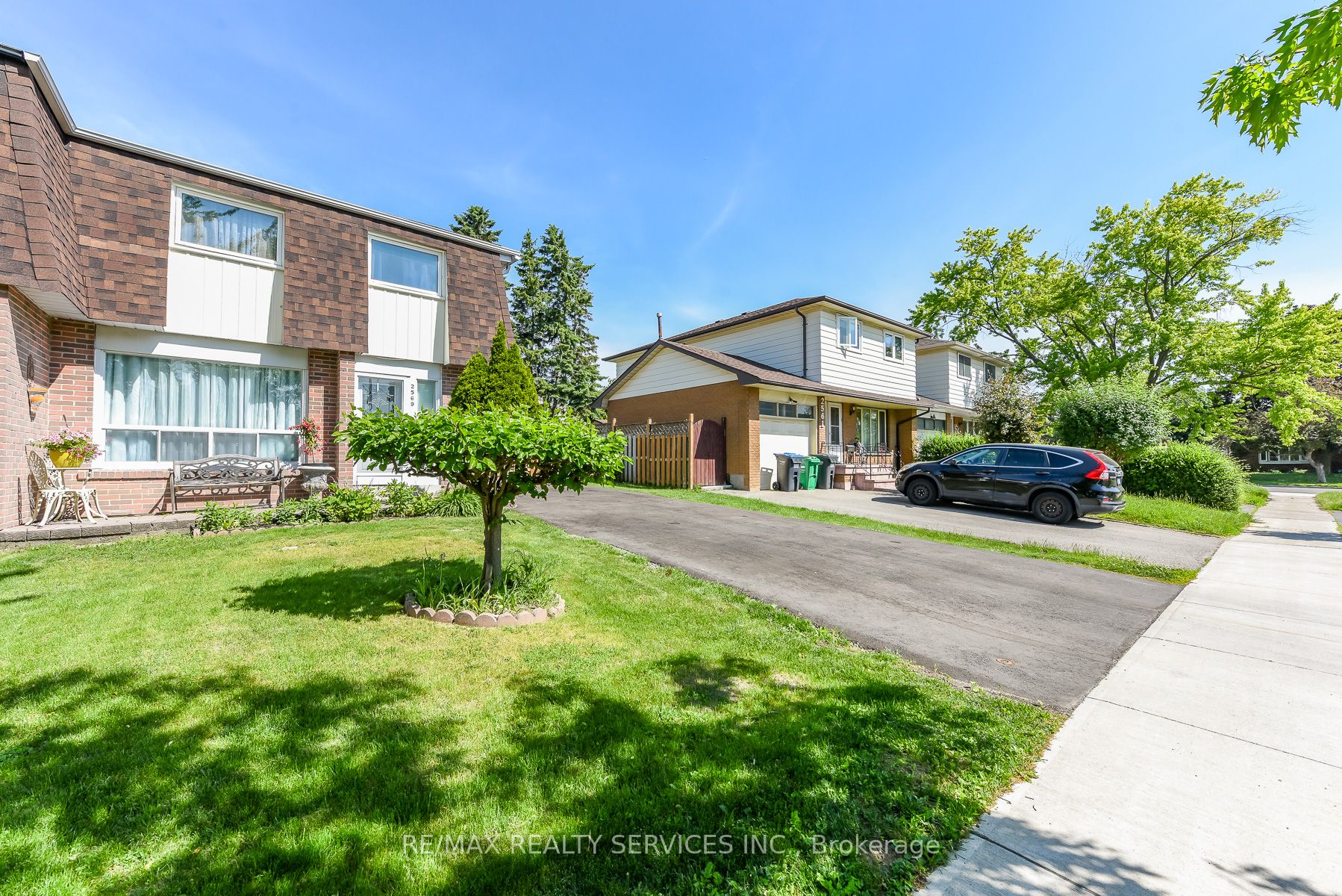 2569 Lundene Road Property Photo 2