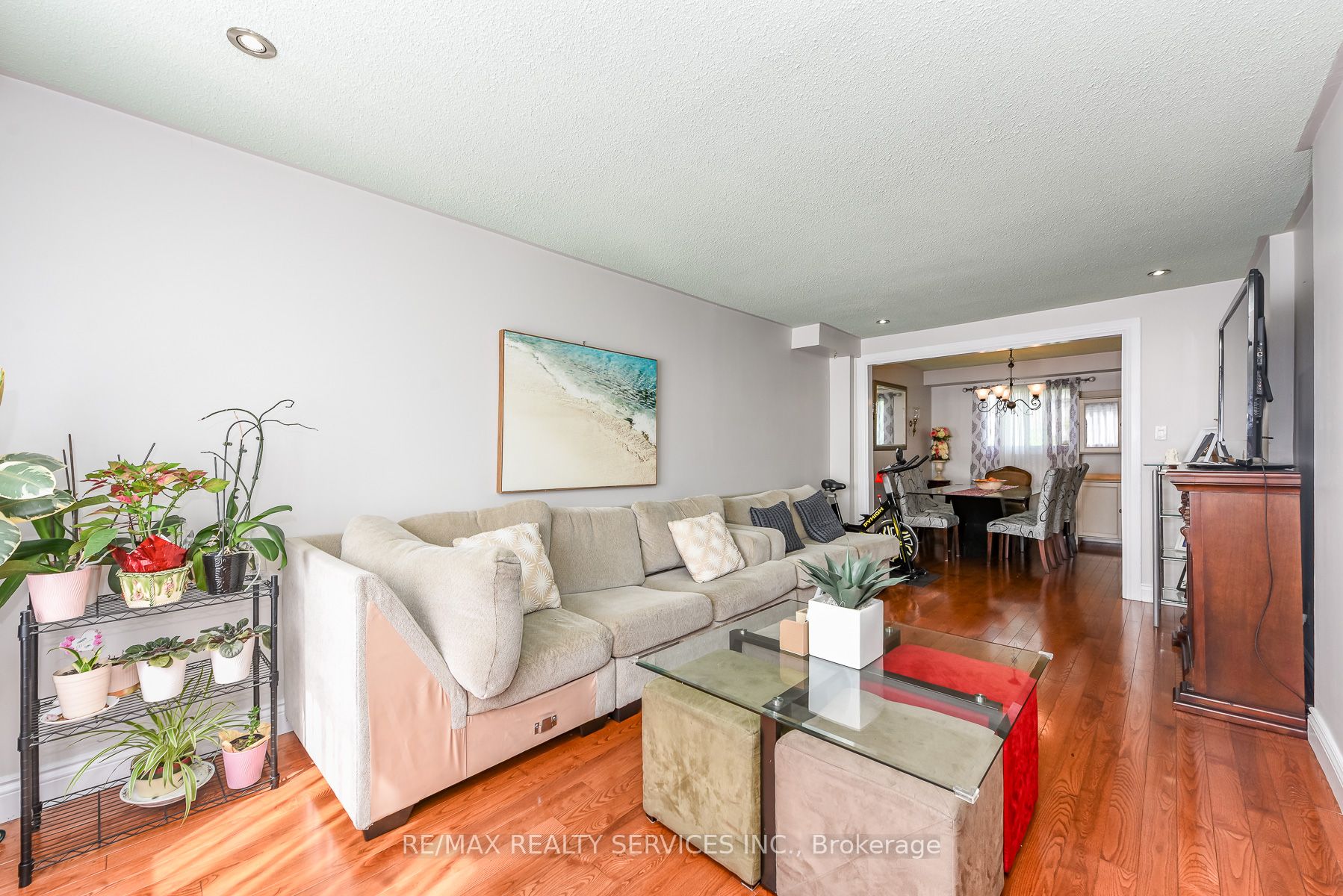 2569 Lundene Road Property Photo 8