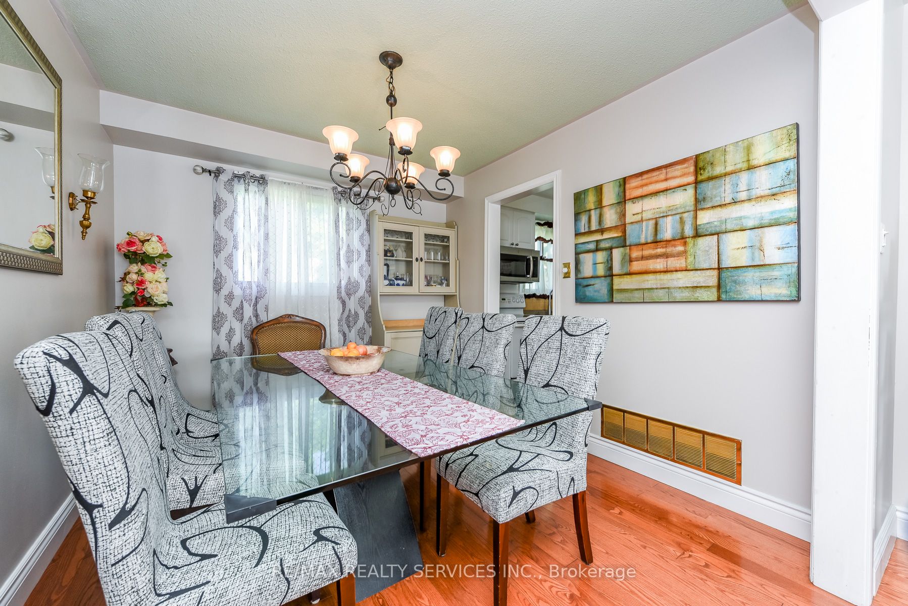 2569 Lundene Road Property Photo 11