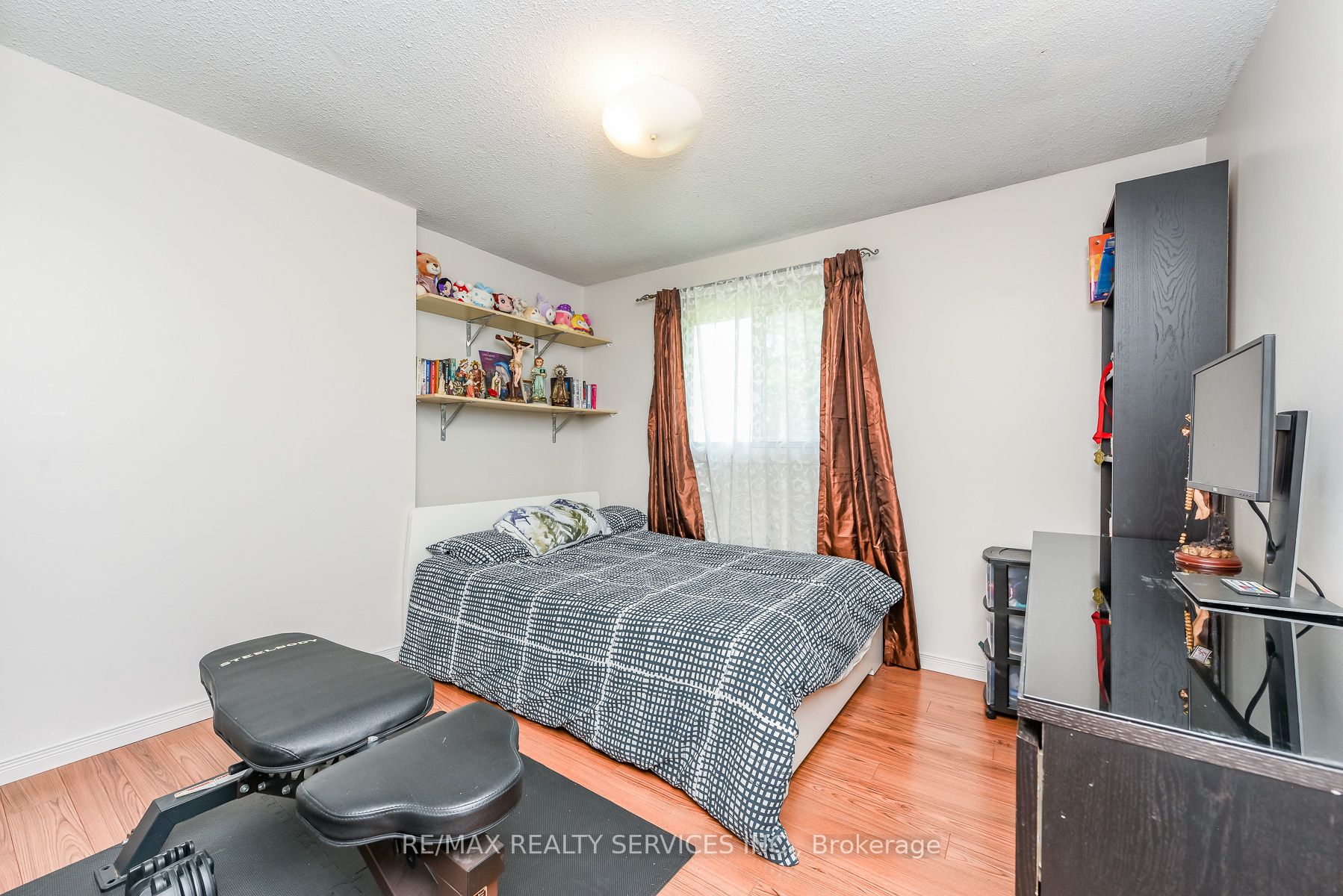 2569 Lundene Road Property Photo 24
