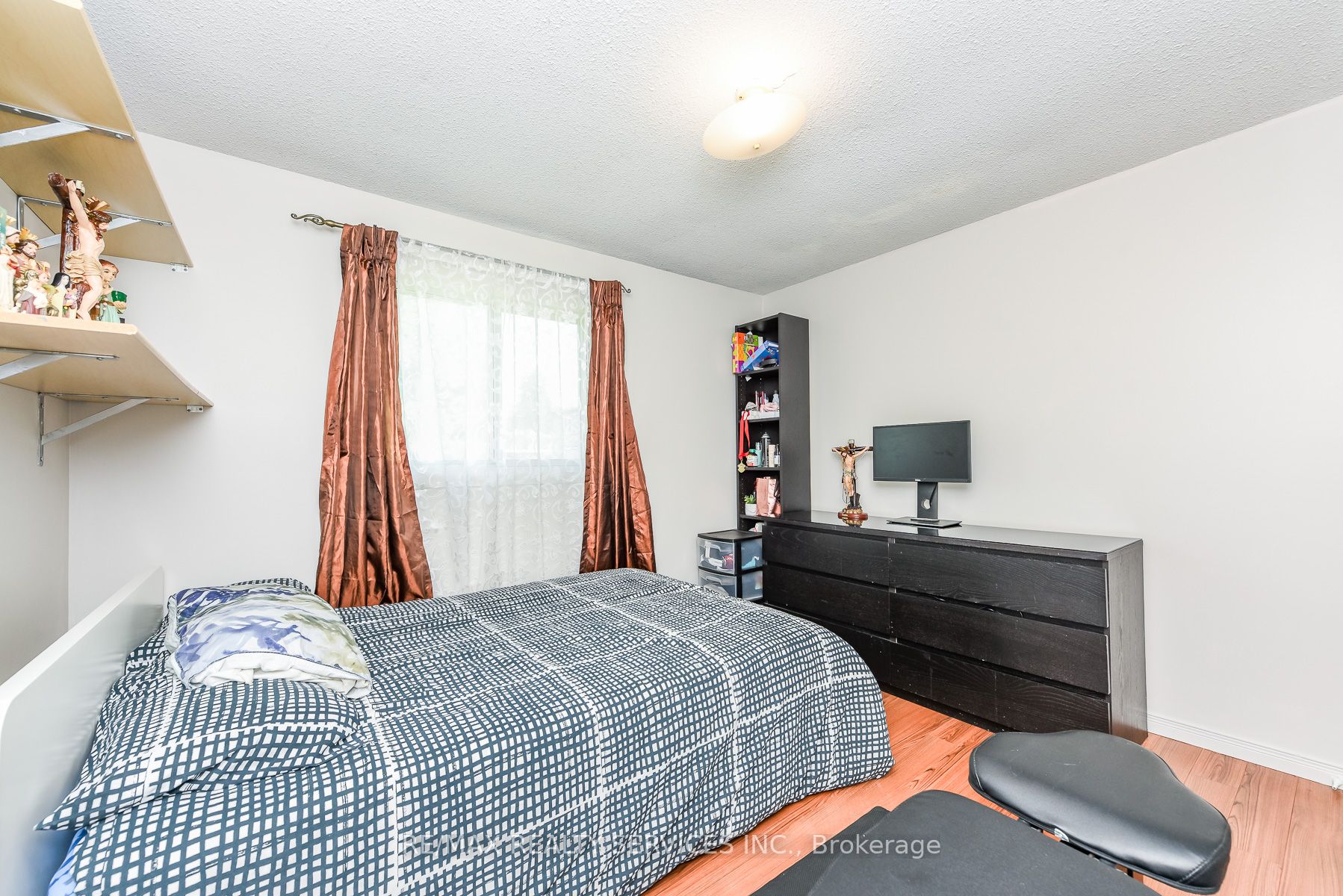 2569 Lundene Road Property Photo 25