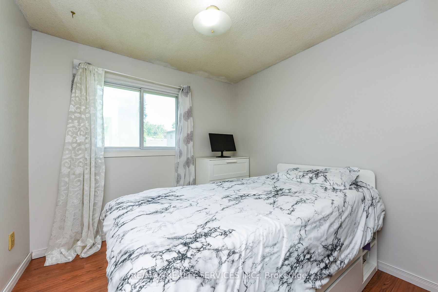 2569 Lundene Road Property Photo 27