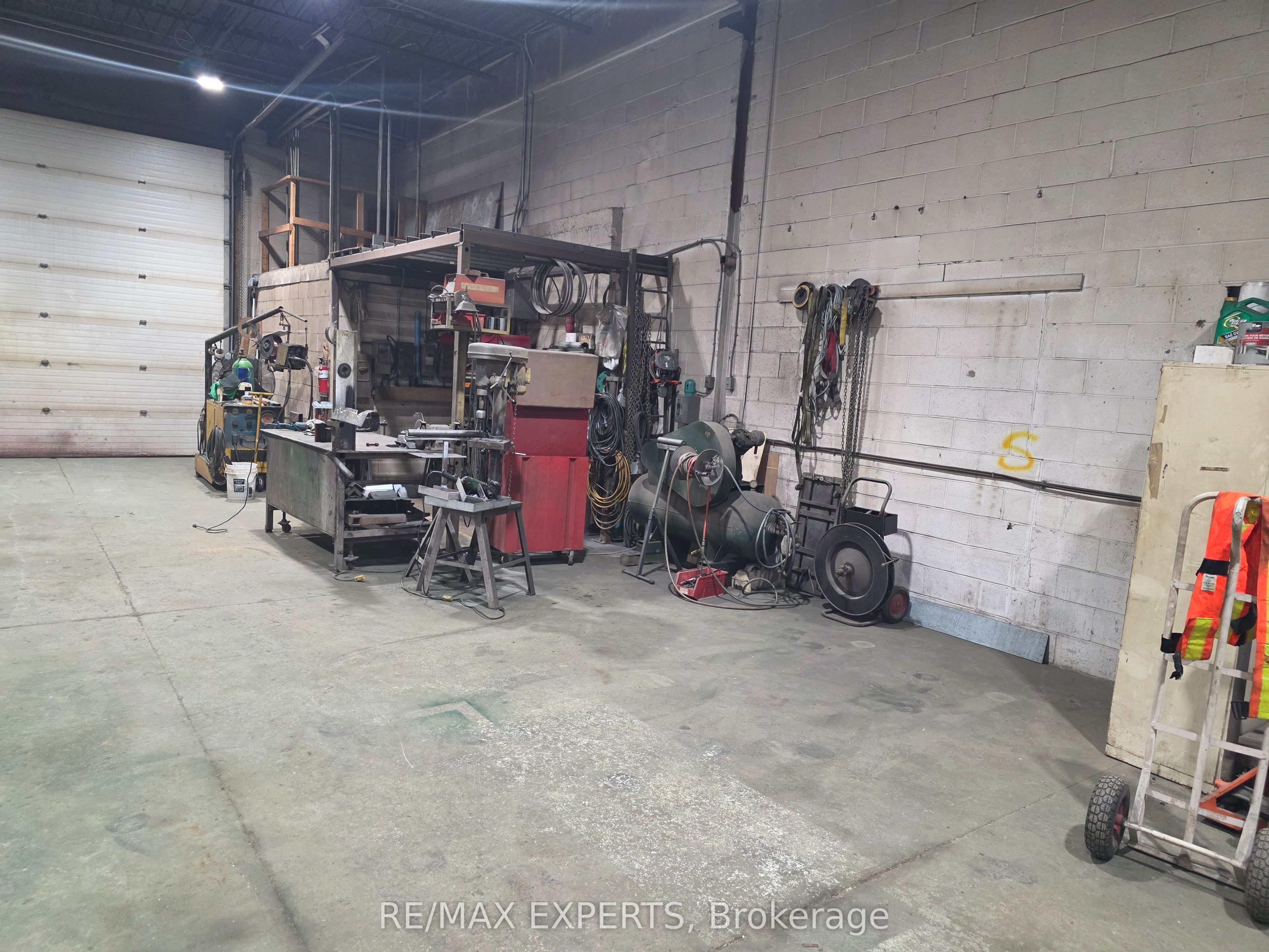 1640 Bonhill Road Property Photo 10