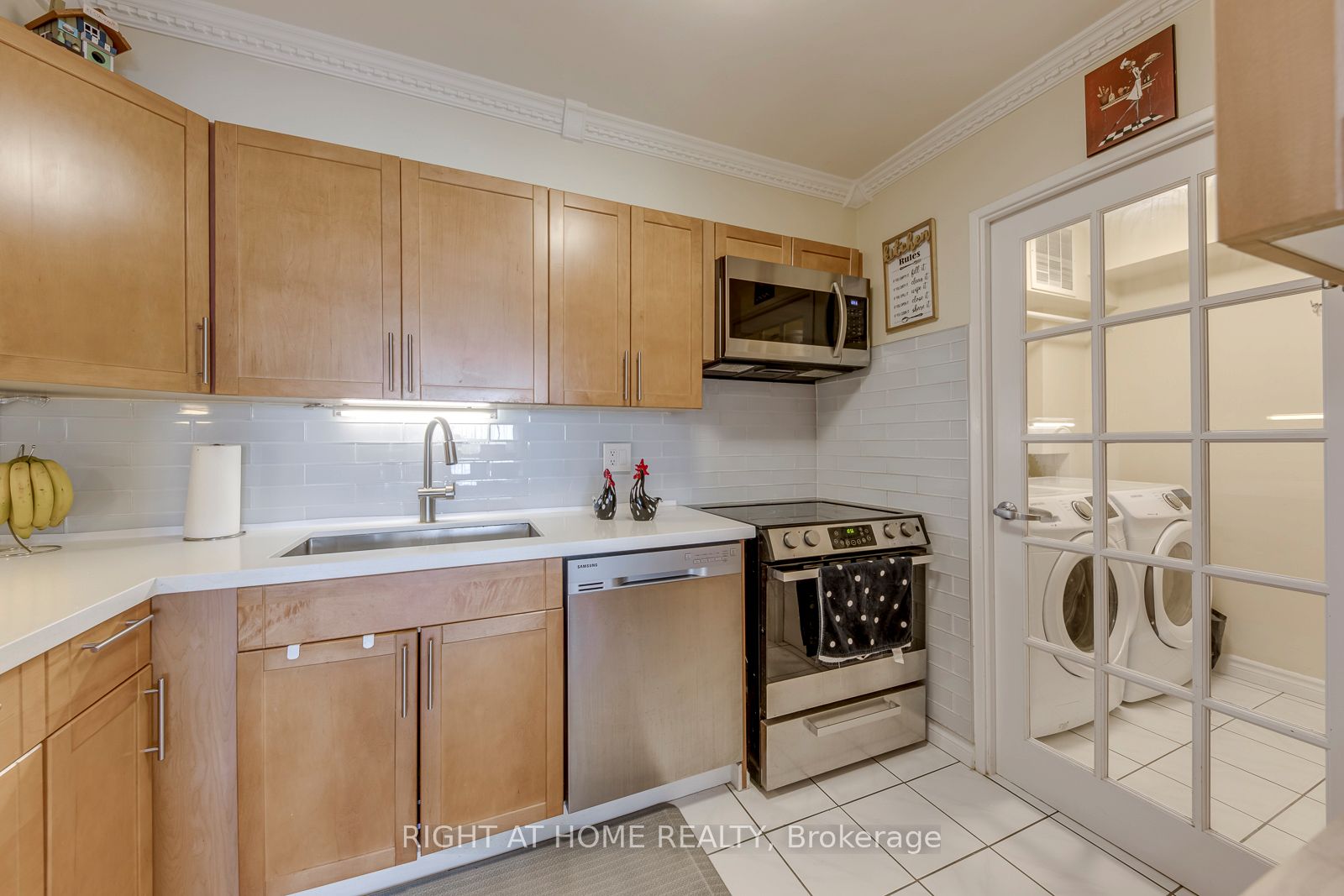 50 Elm Drive E 607 Property Photo 18