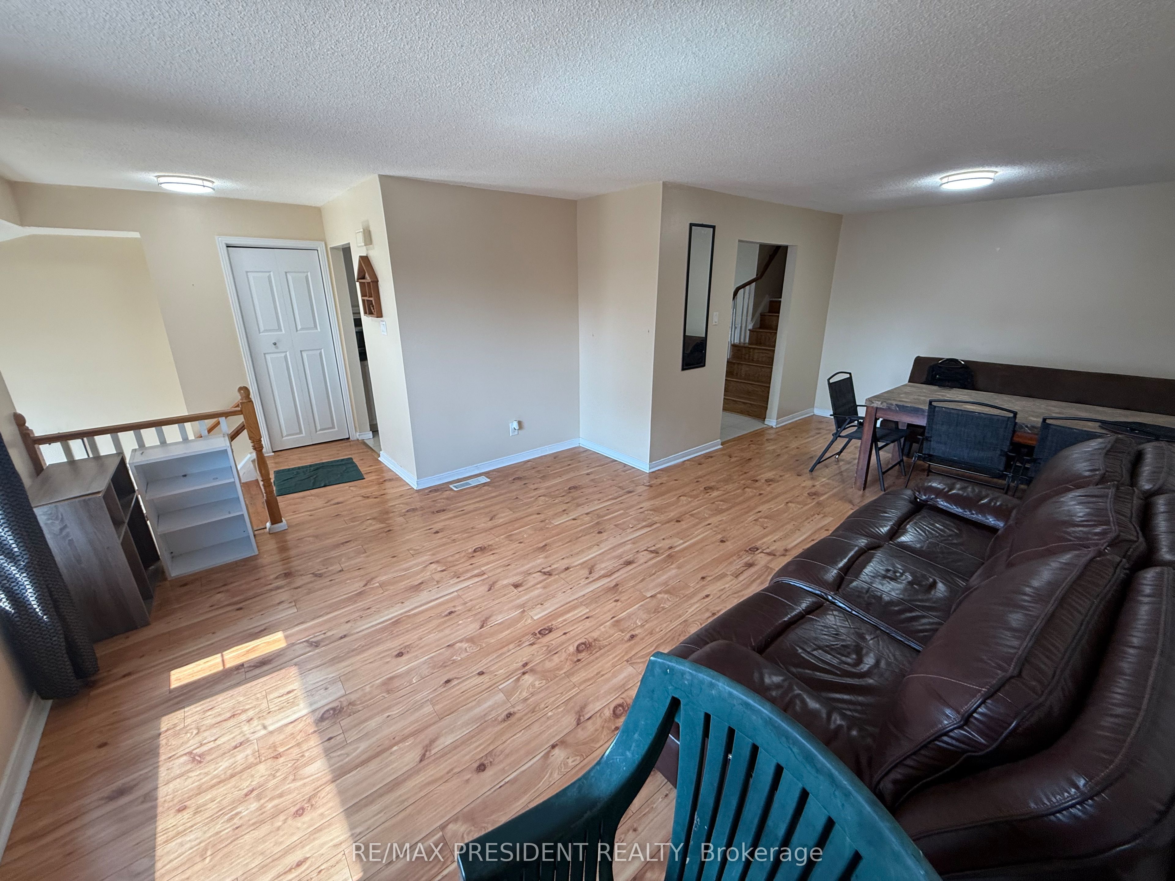 84 Primerose Crescent Property Photo 7