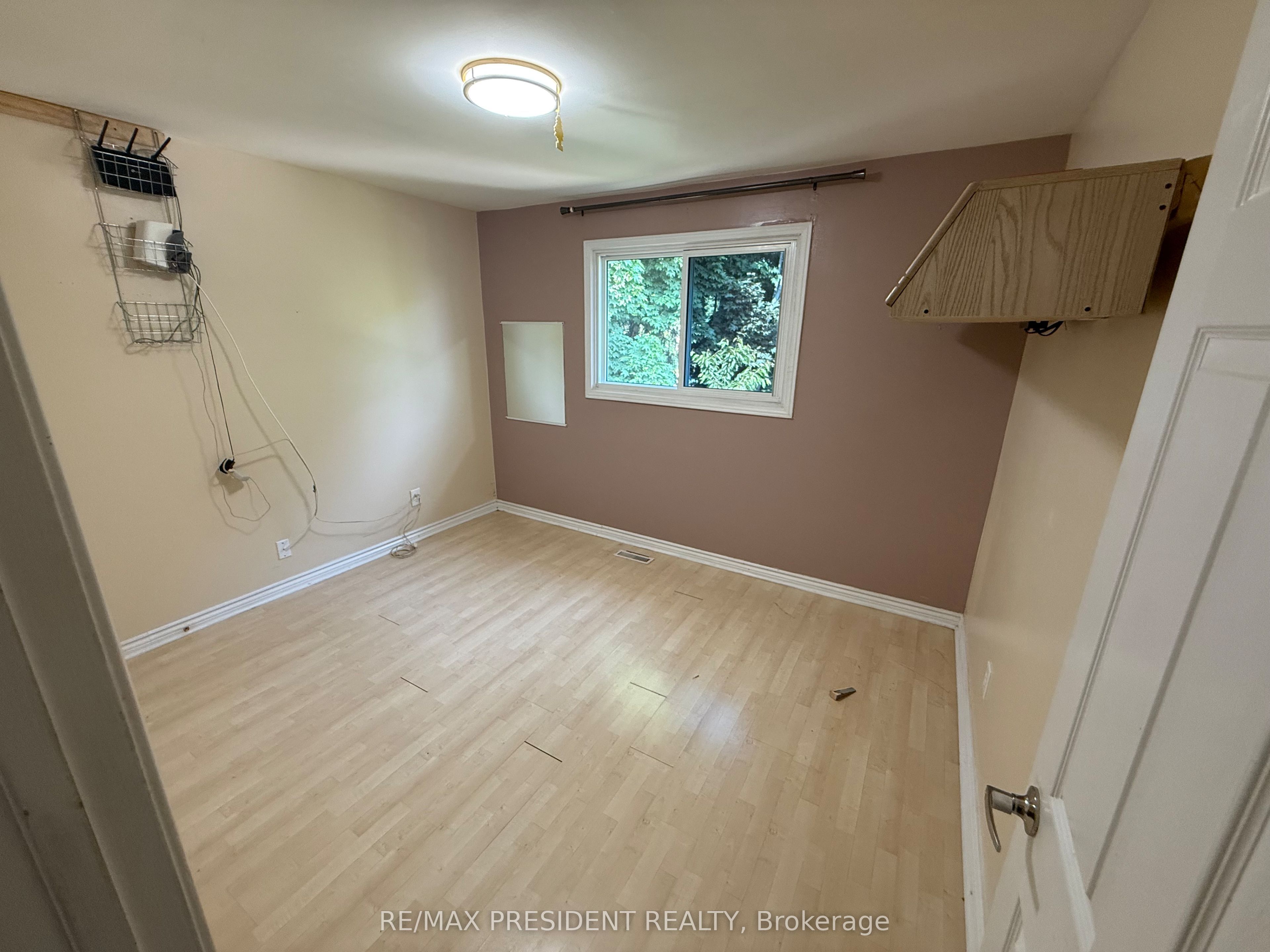 84 Primerose Crescent Property Photo 10
