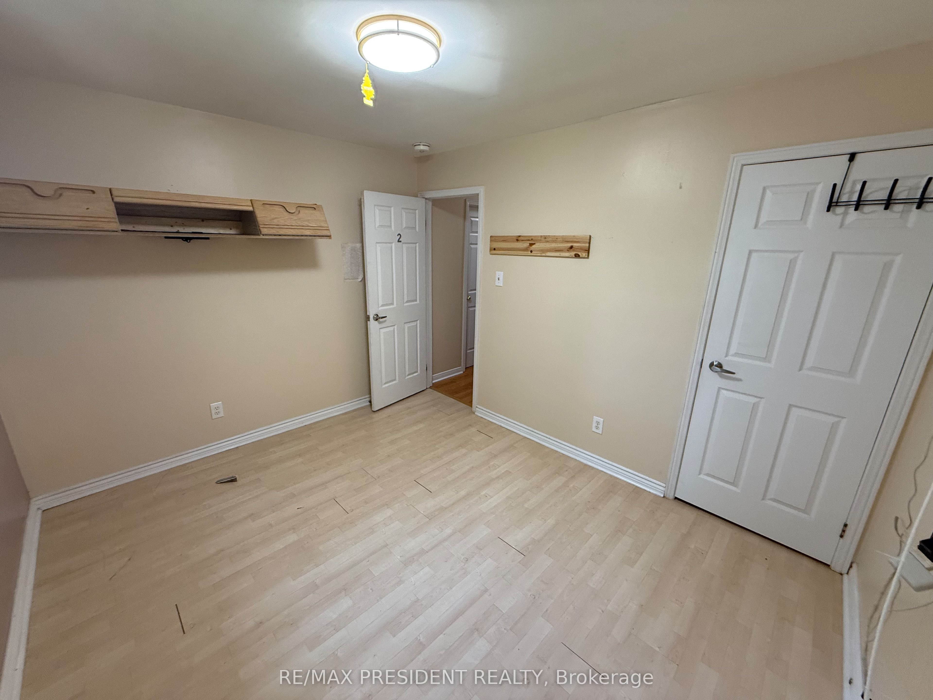84 Primerose Crescent Property Photo 11