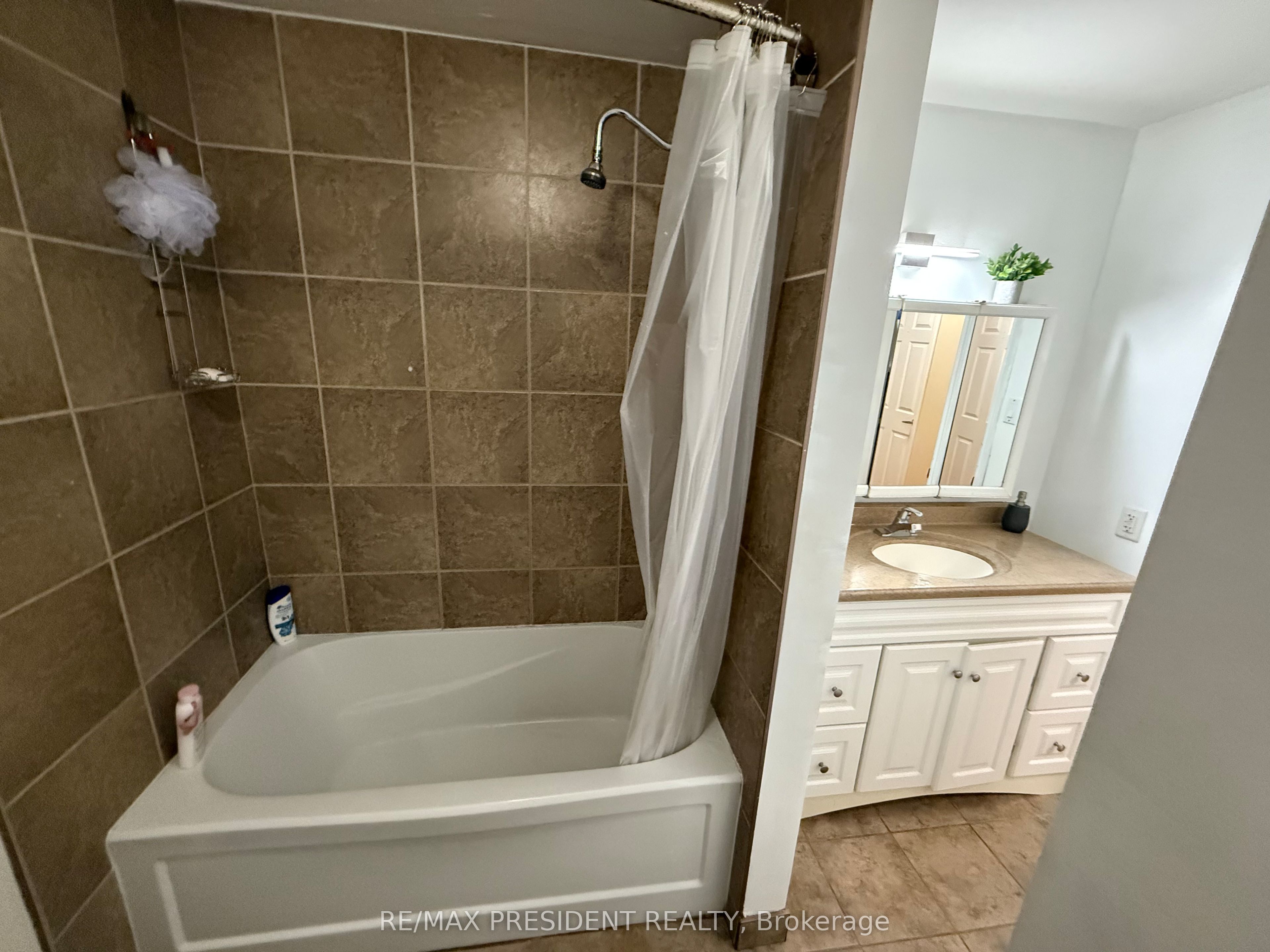 84 Primerose Crescent Property Photo 13