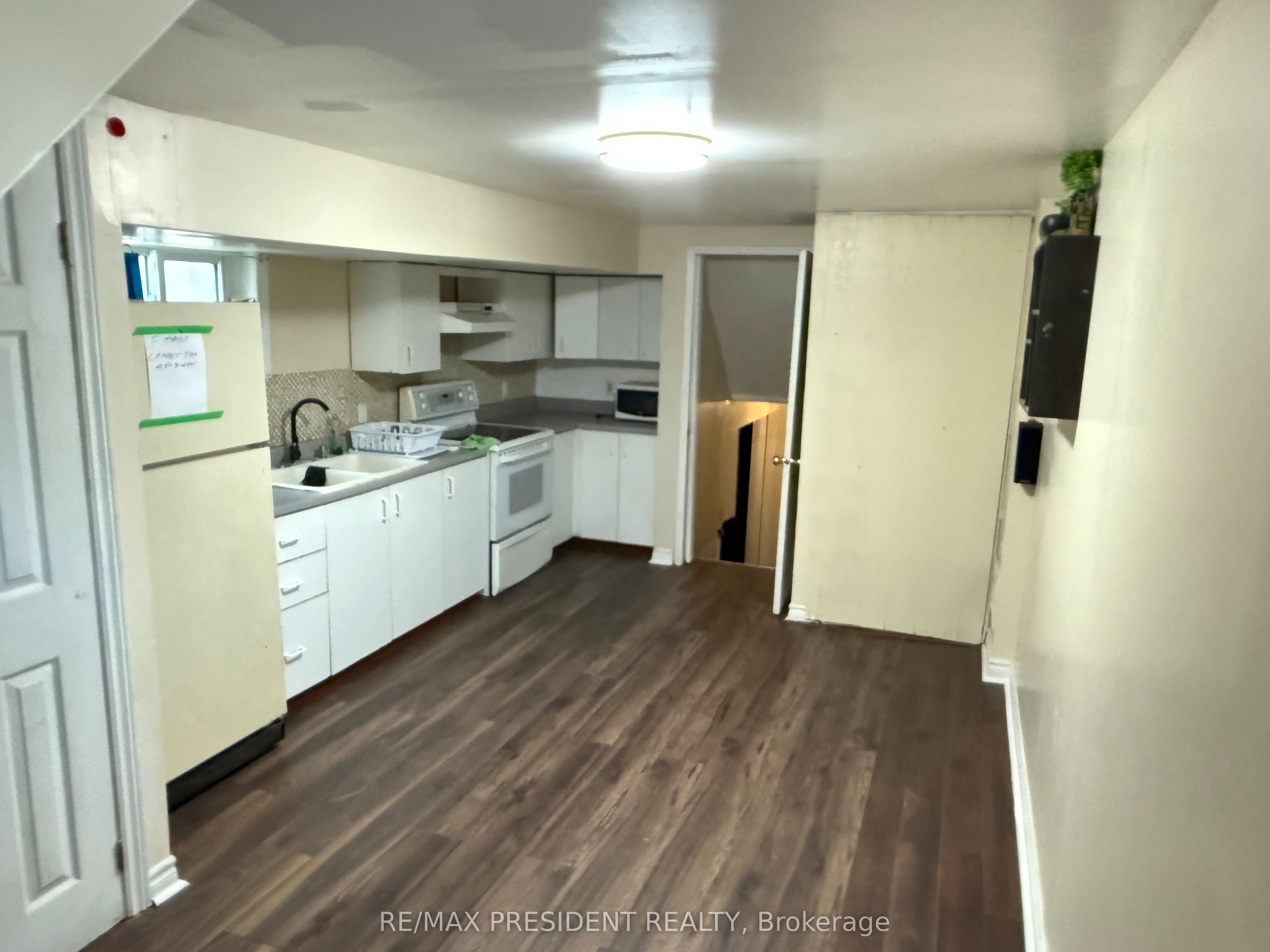 84 Primerose Crescent Property Photo 14