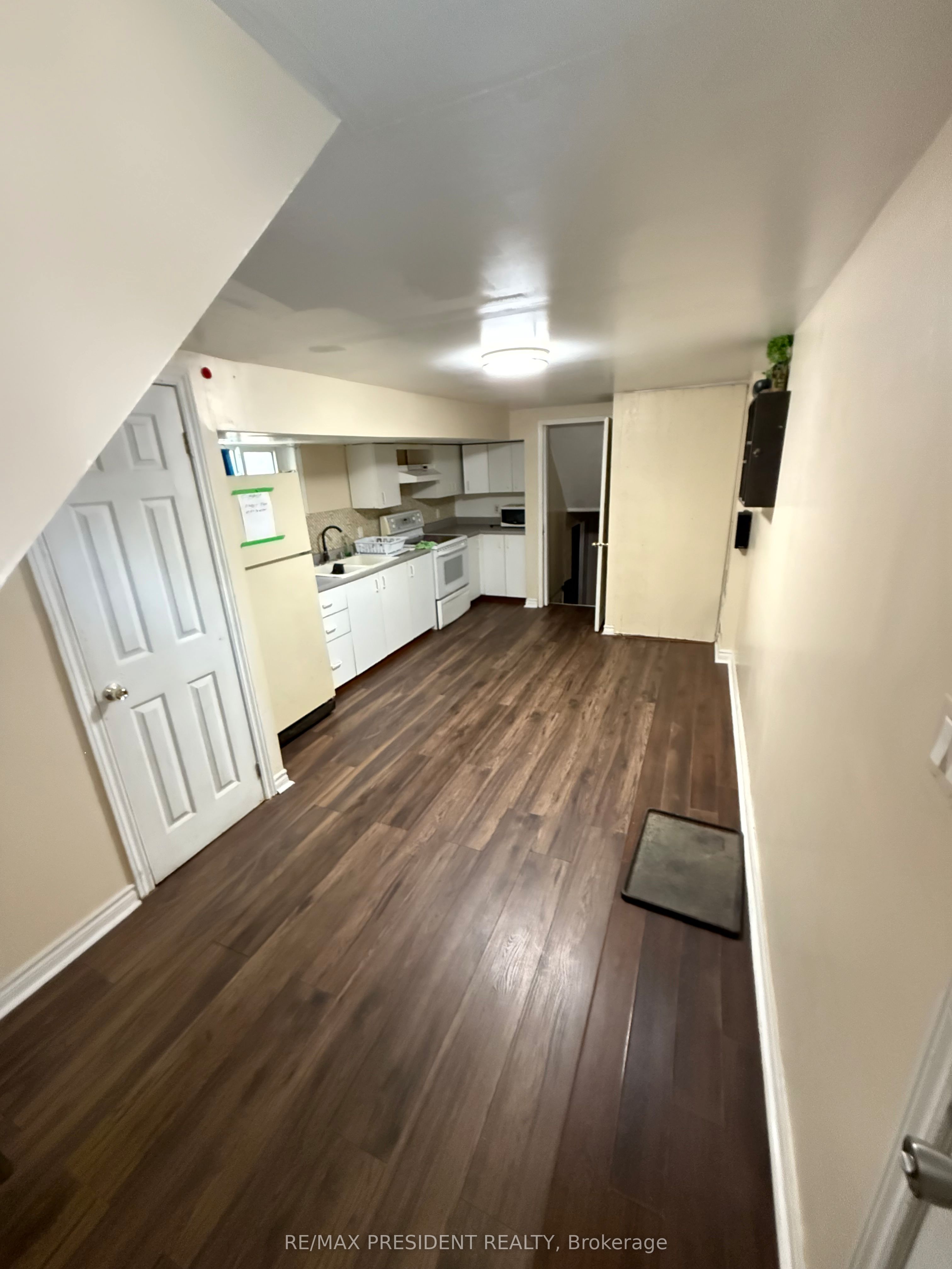 84 Primerose Crescent Property Photo 17