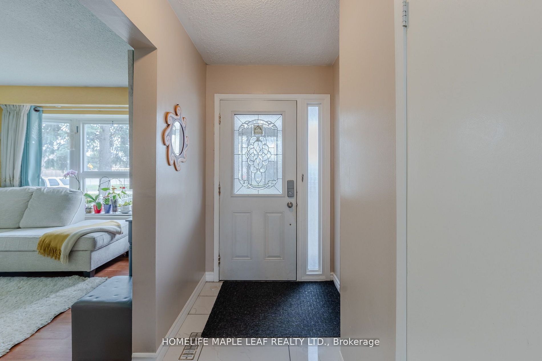 148 Hansen Road N Property Photo 5