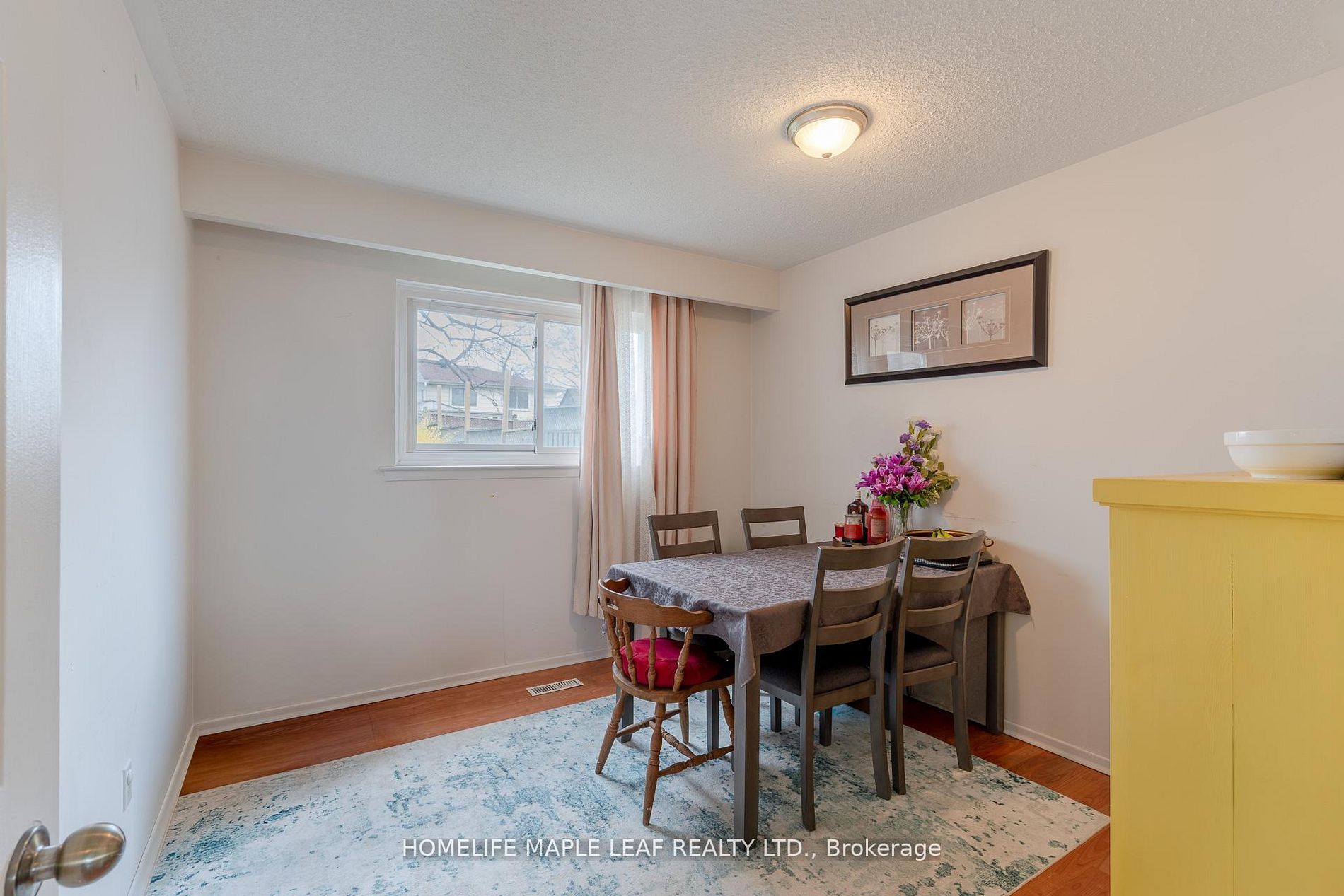 148 Hansen Road N Property Photo 10