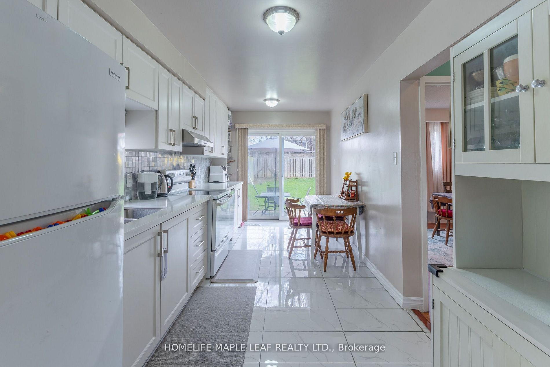 148 Hansen Road N Property Photo 11