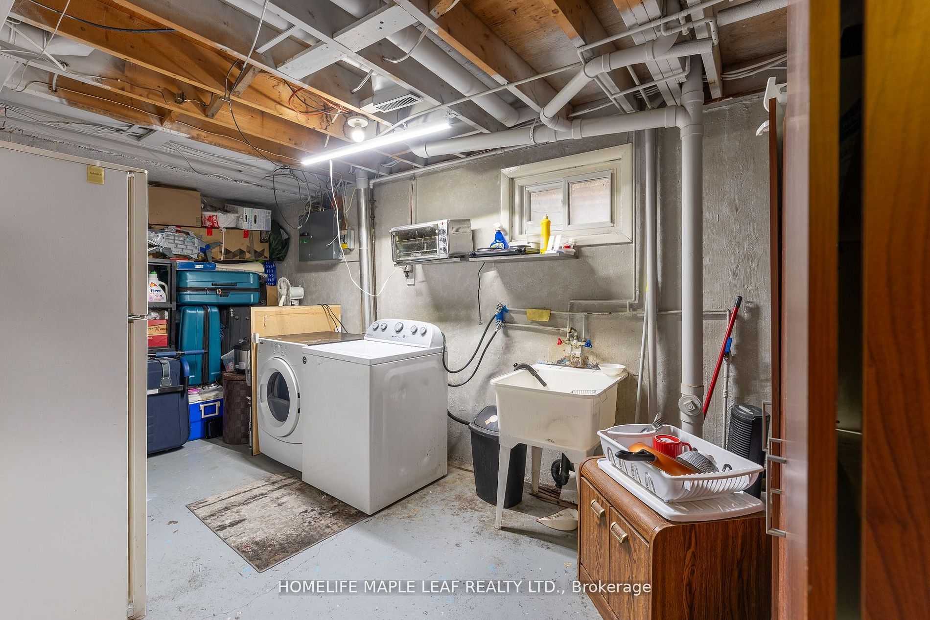 148 Hansen Road N Property Photo 34