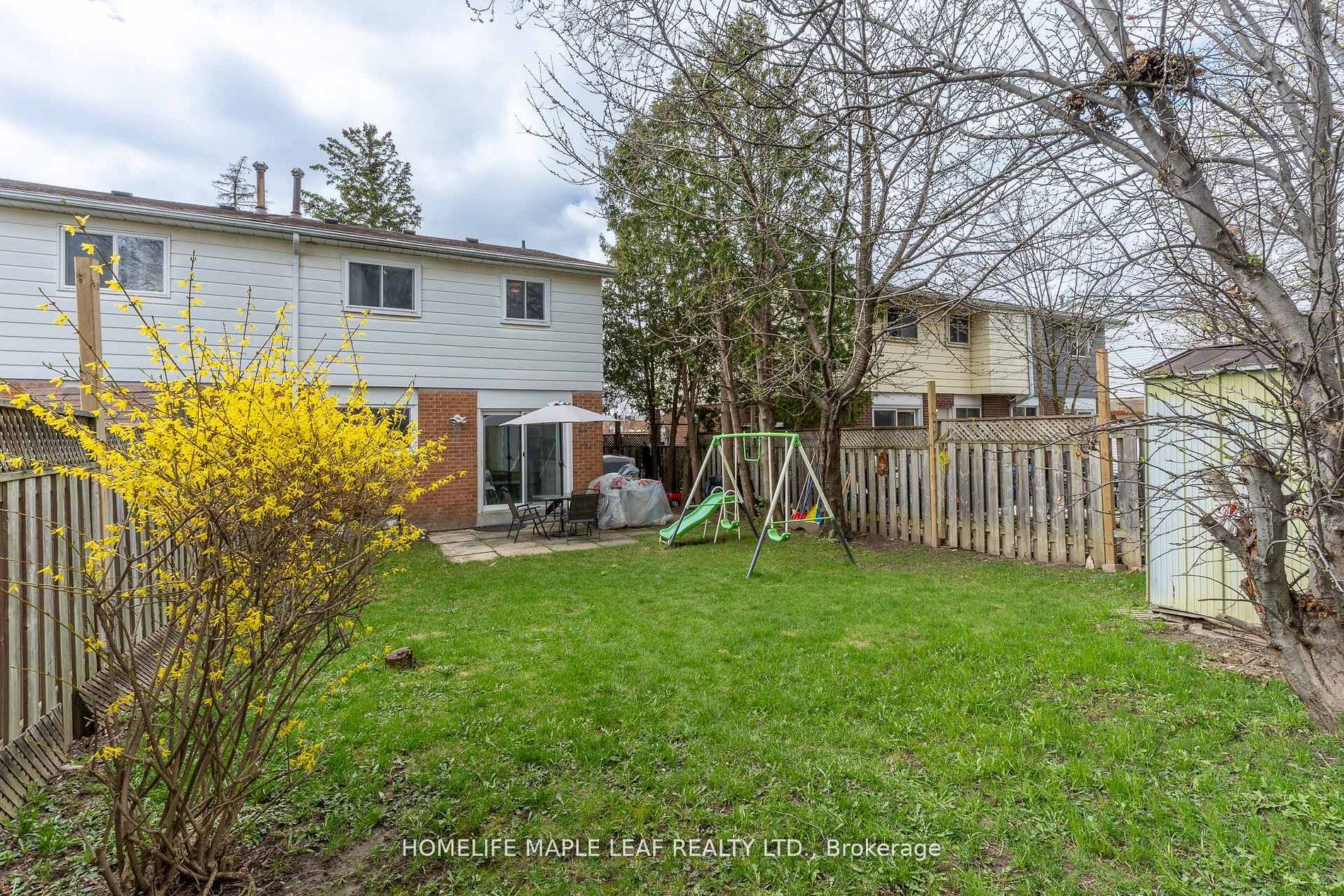 148 Hansen Road N Property Photo 37