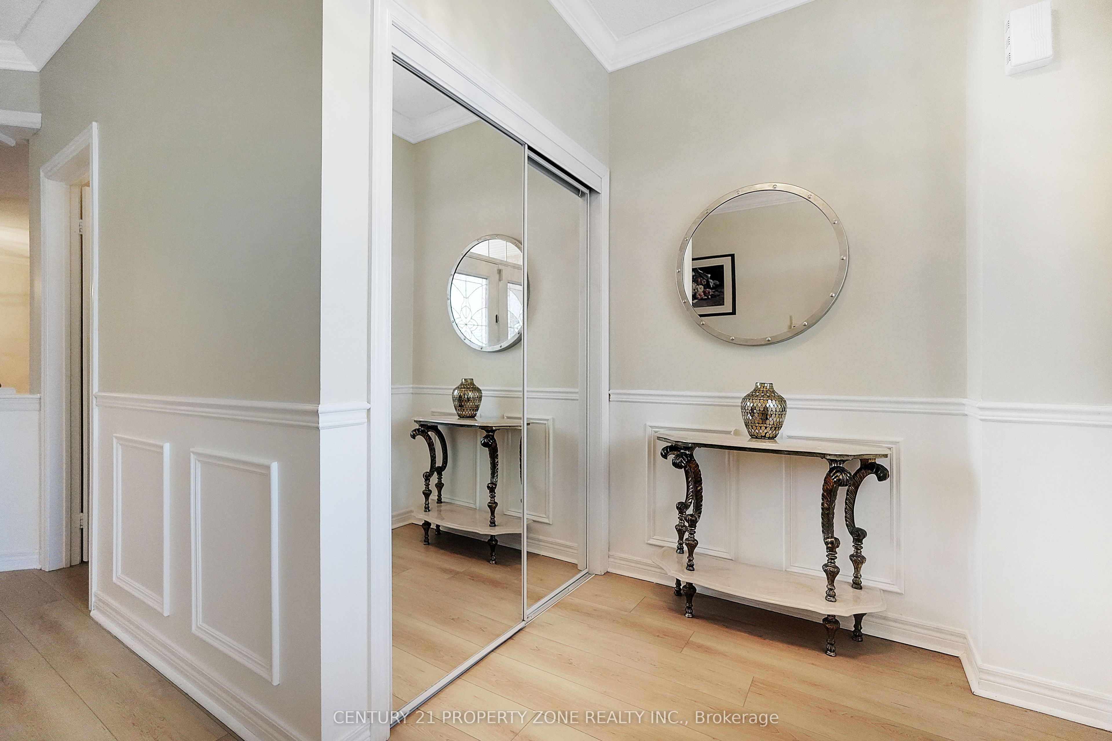 43 Alice Springs Crescent Property Photo 5