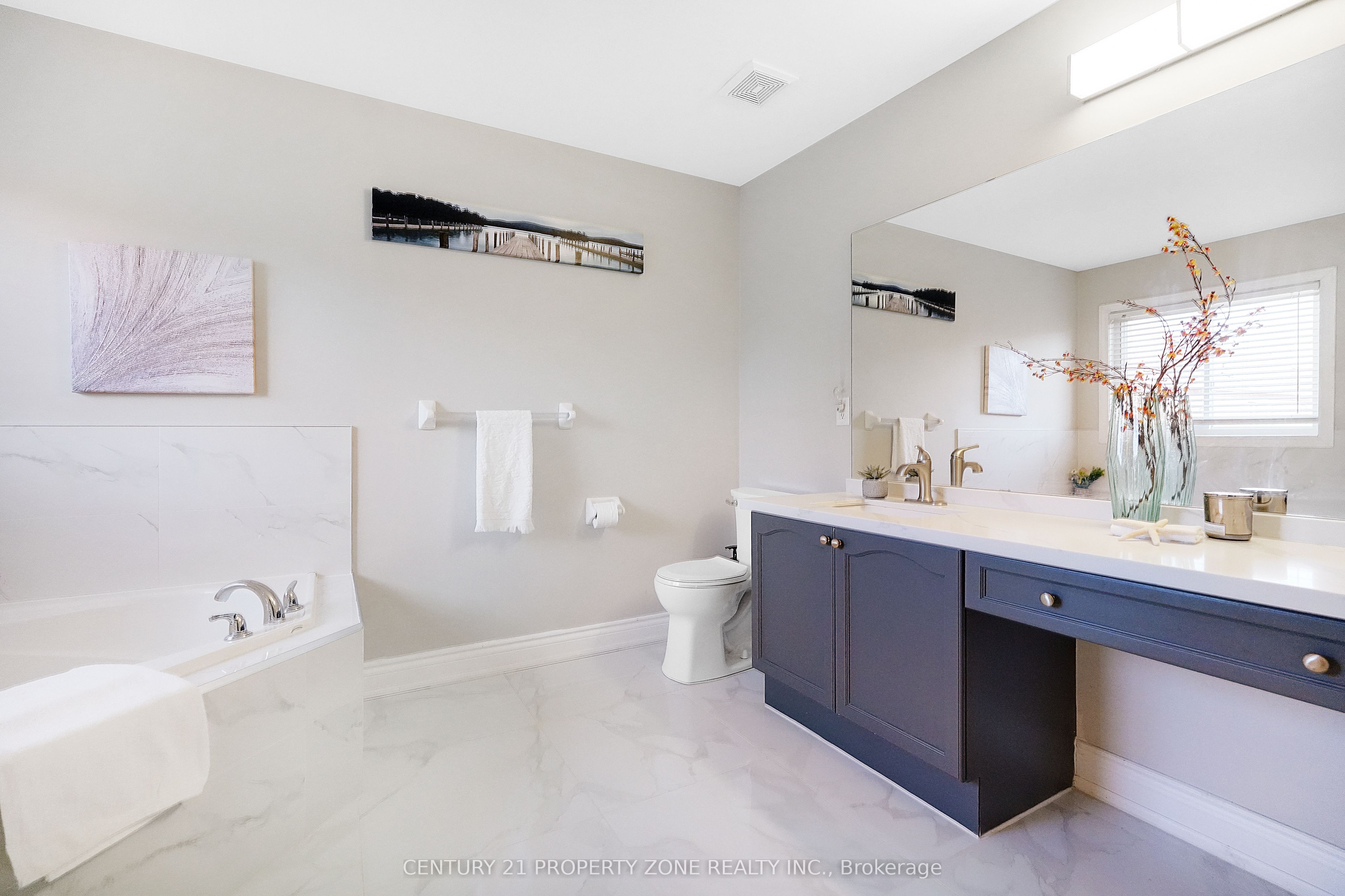 43 Alice Springs Crescent Property Photo 19