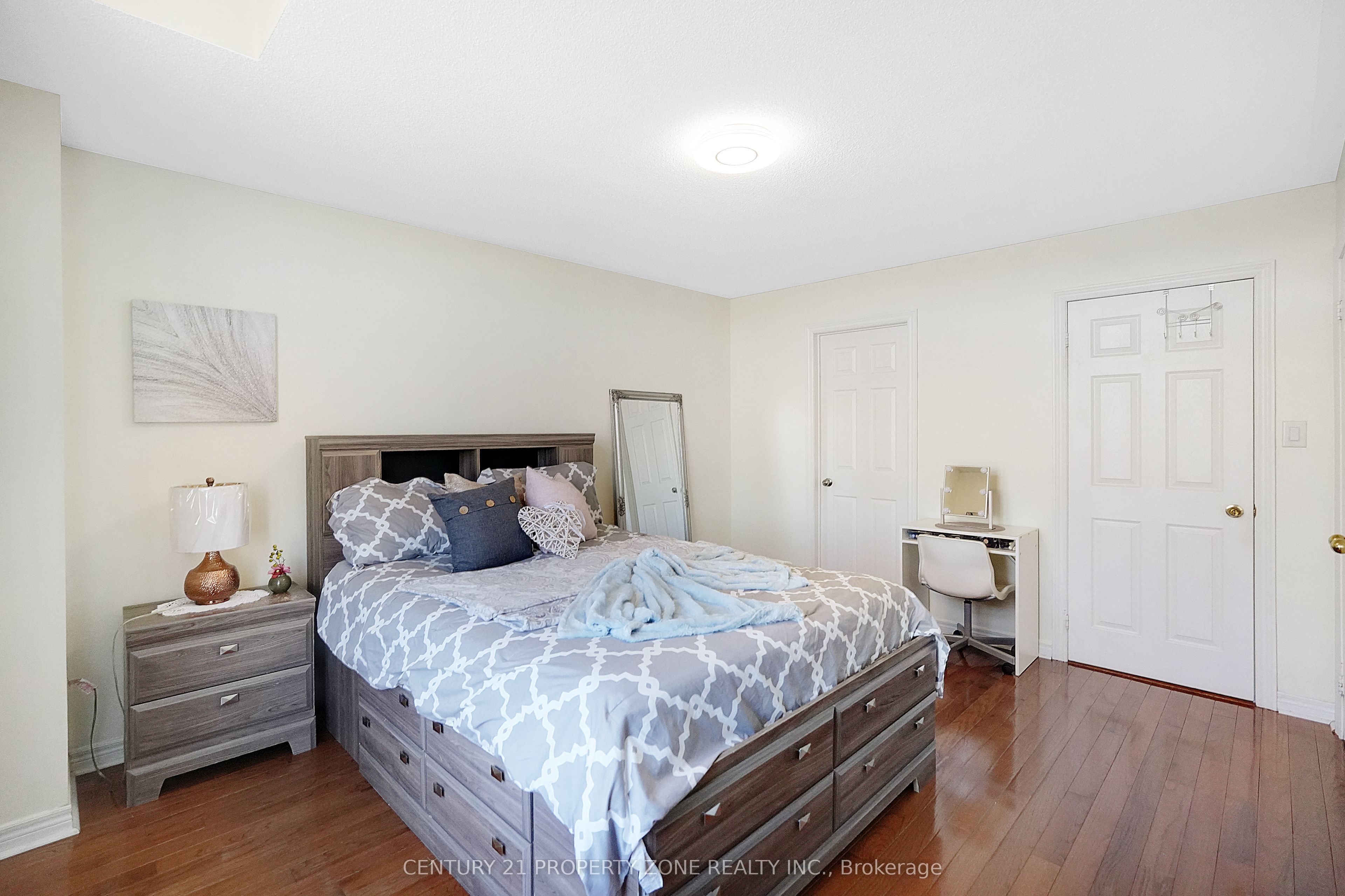 43 Alice Springs Crescent Property Photo 22