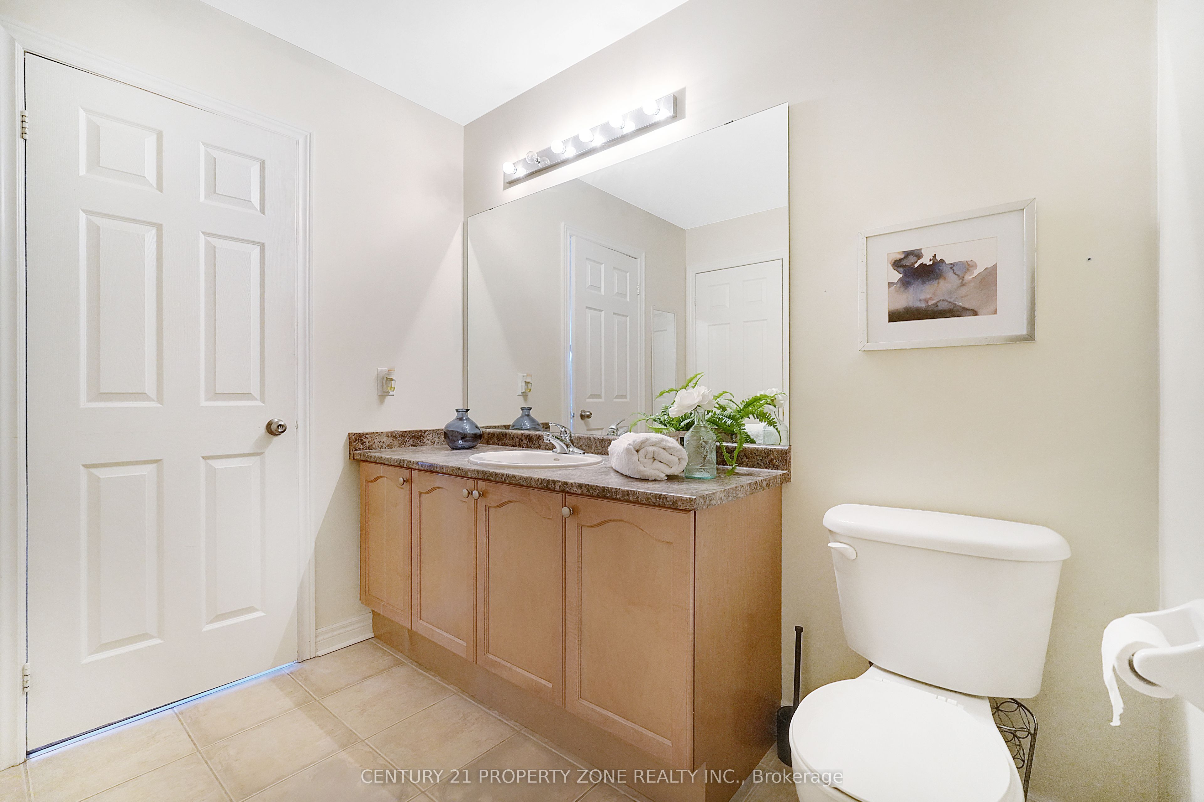43 Alice Springs Crescent Property Photo 24