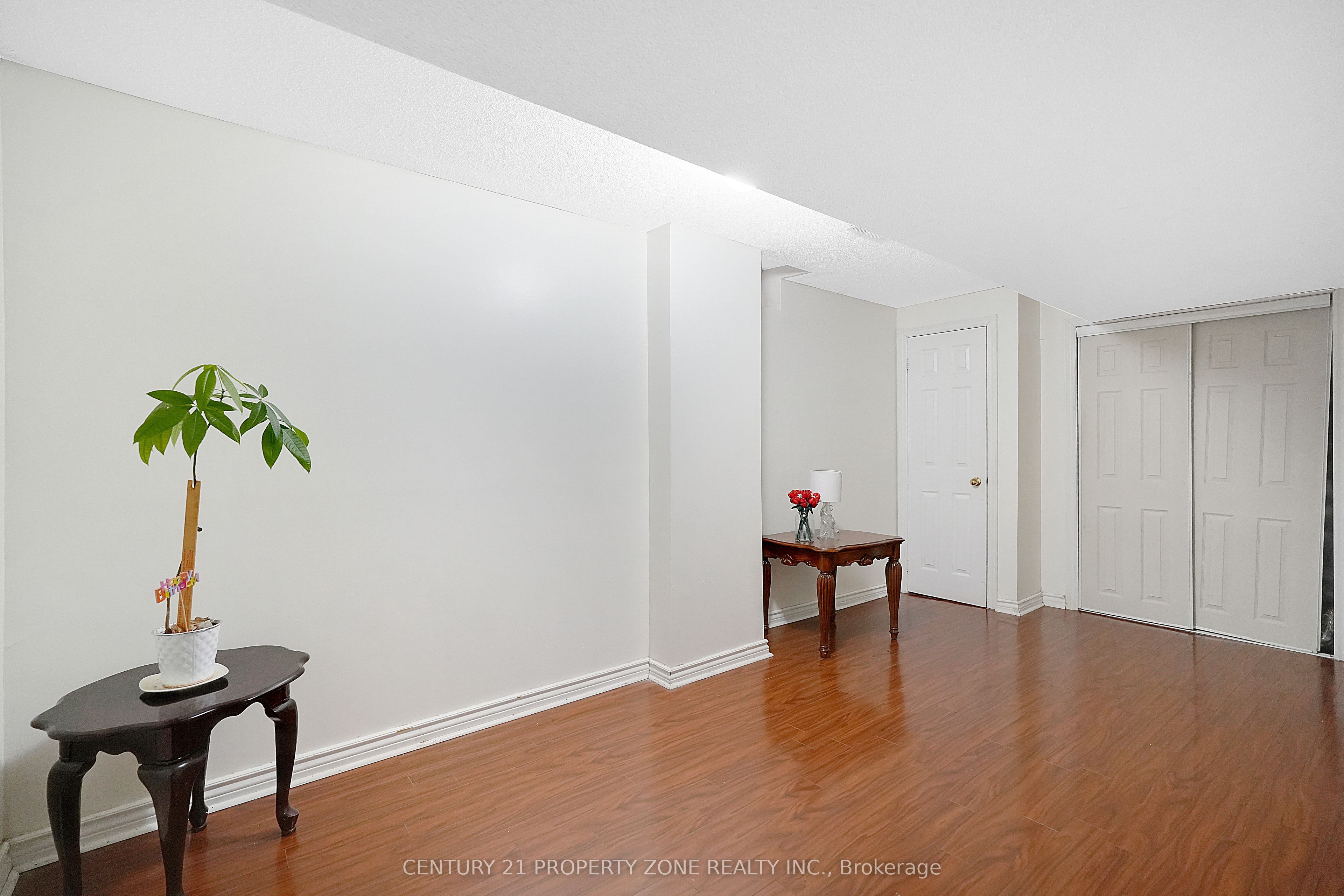 43 Alice Springs Crescent Property Photo 33