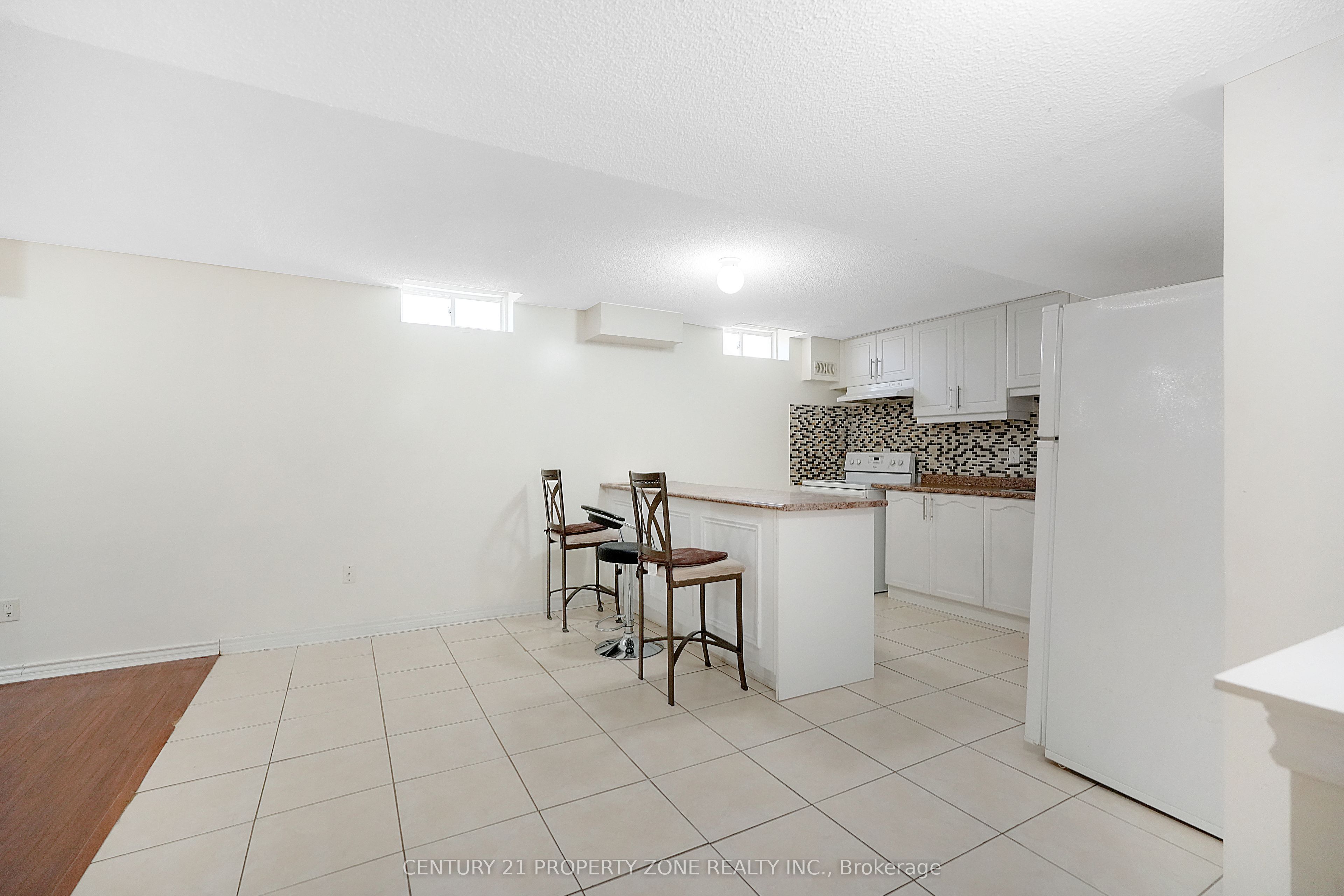 43 Alice Springs Crescent Property Photo 35